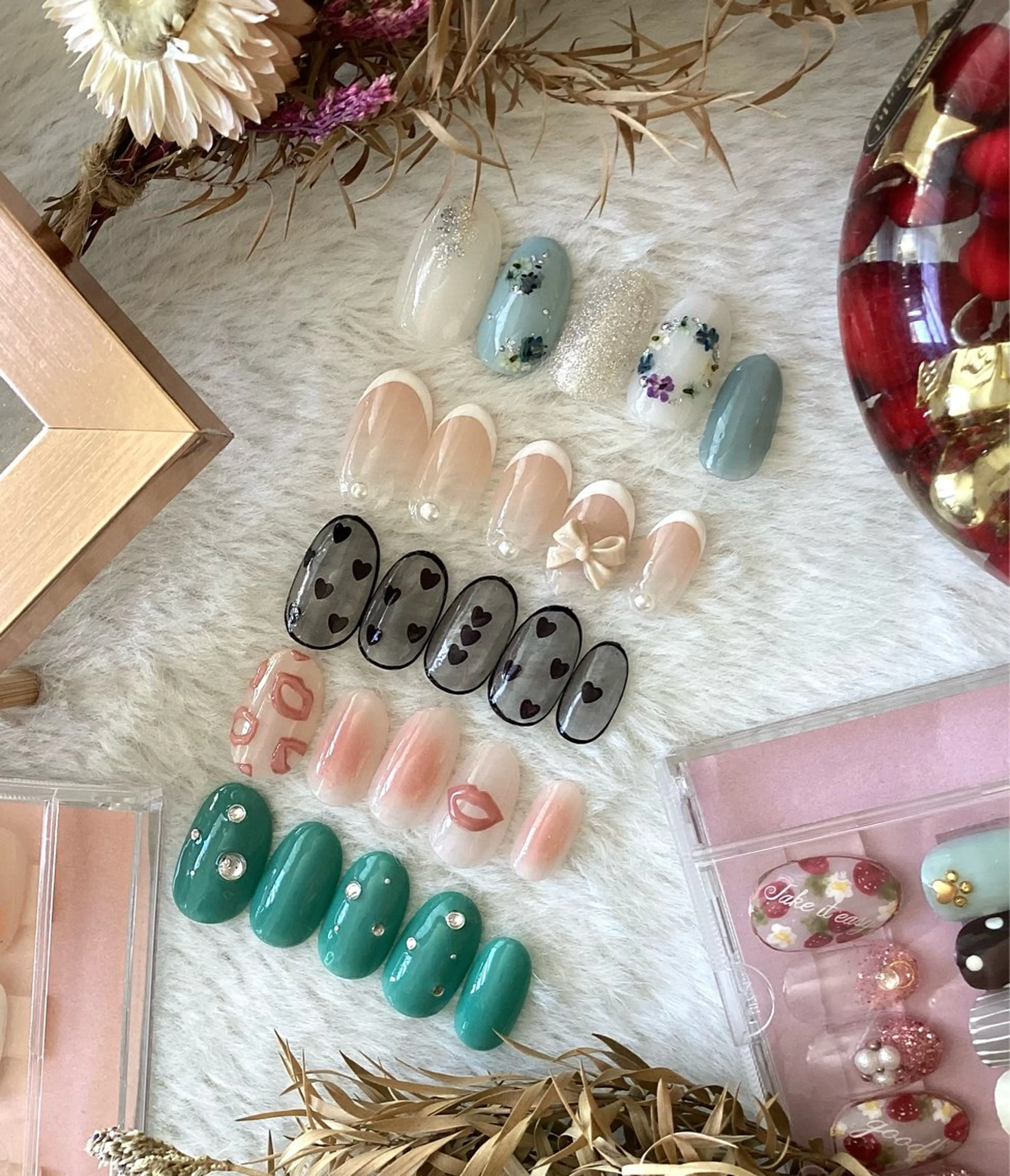 ネイル ハンドネイル フットネイル 山田 美紀のネイルデザイン