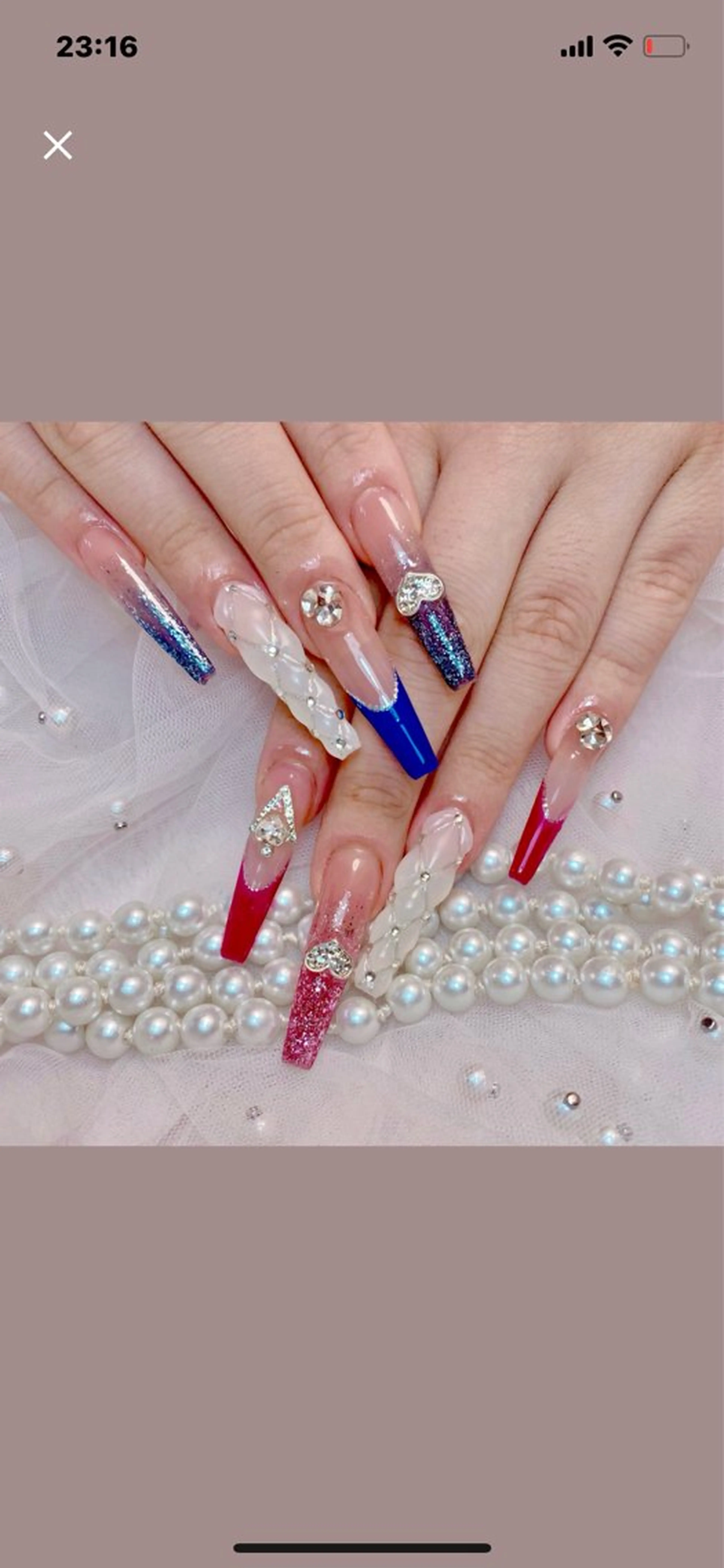 ネイル チョウ チョウのネイルデザイン