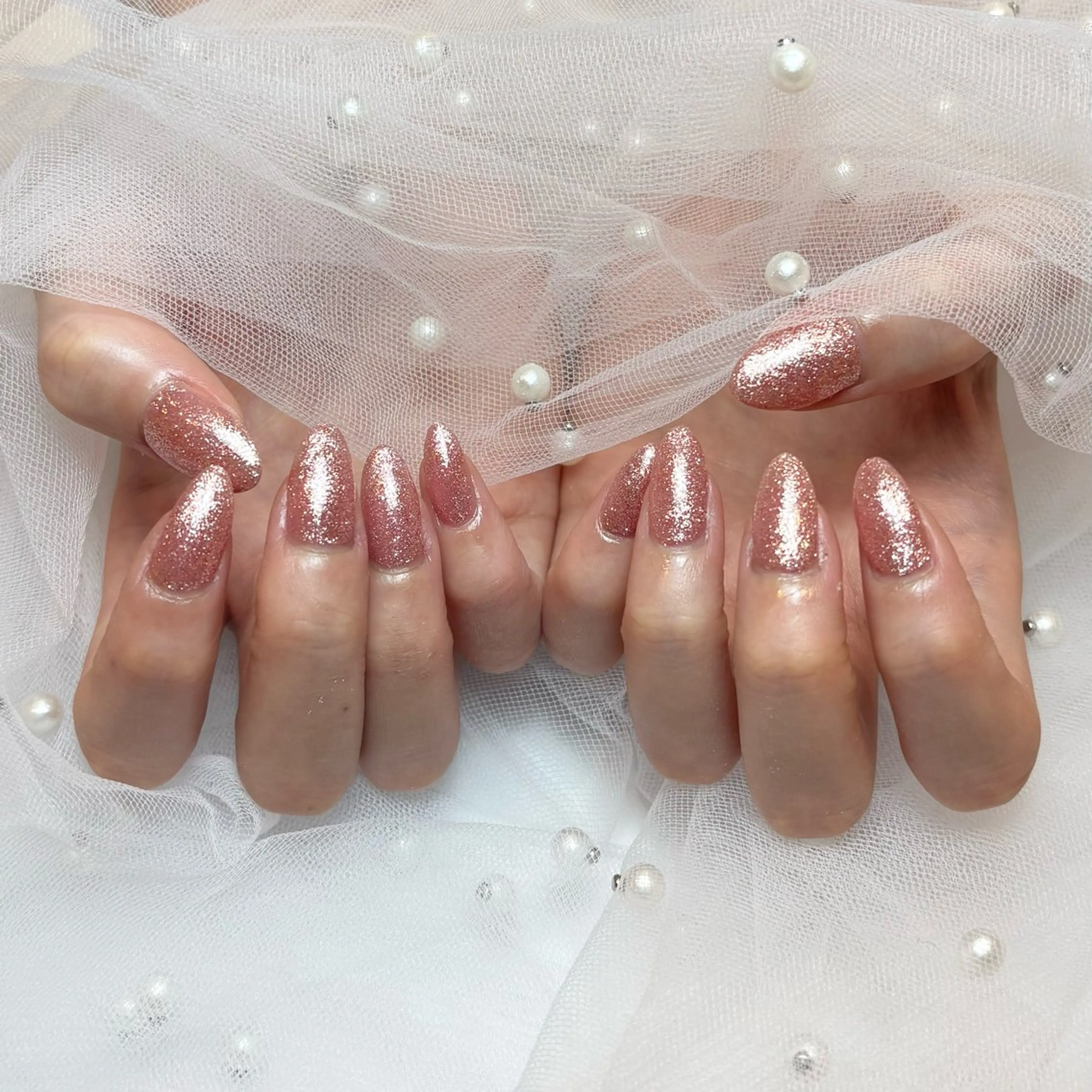 ネイル ラメ(グリッター) ワンカラーネイル ピンク Plus 2nd所属・Plus 2nd /miraiのネイルデザイン