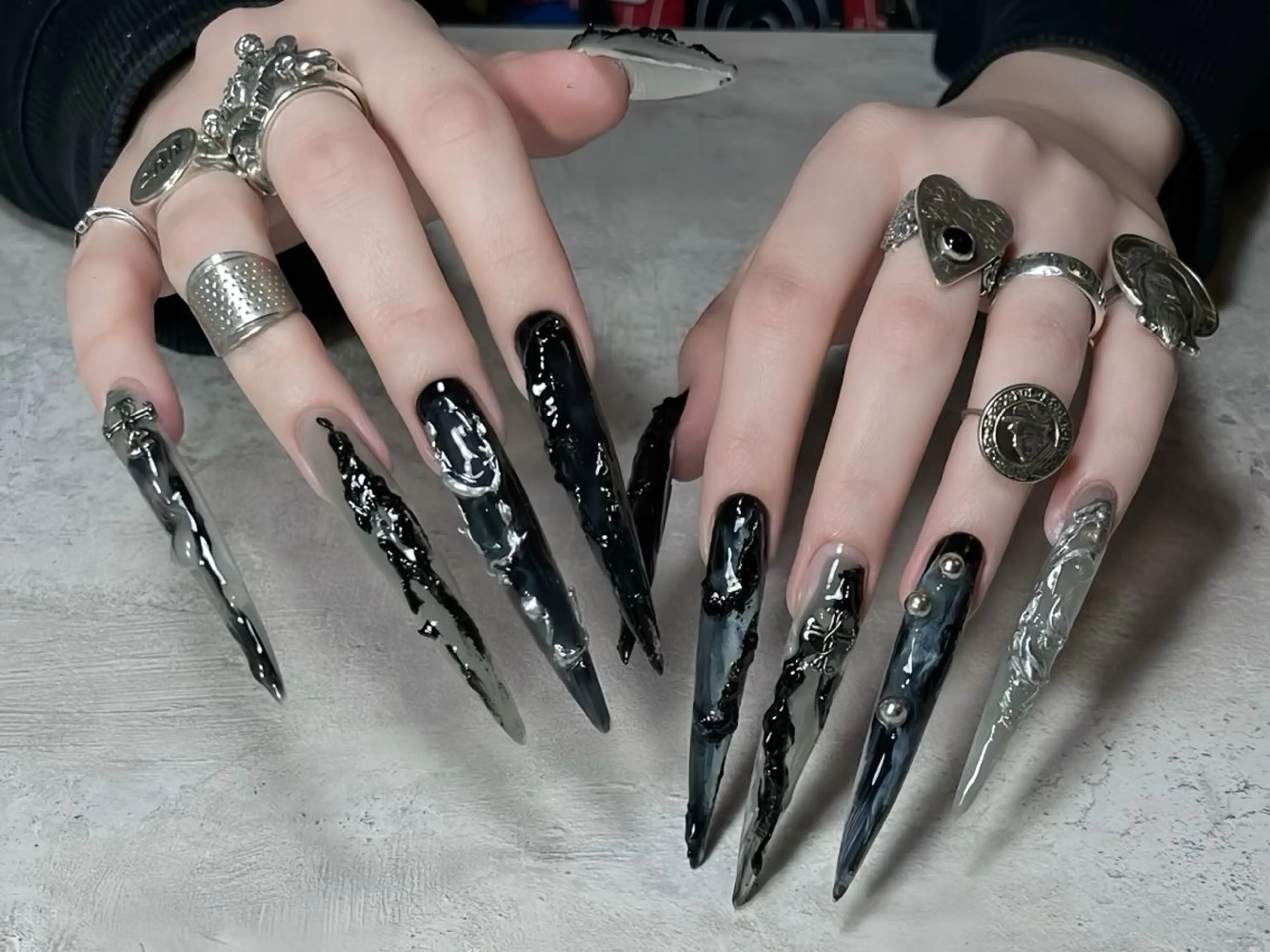 ネイル アートネイル ハロウィン ロングネイル スカルプネイル ネイルチップ ハンドネイル Rin Nail 新大久保店のネイルデザイン