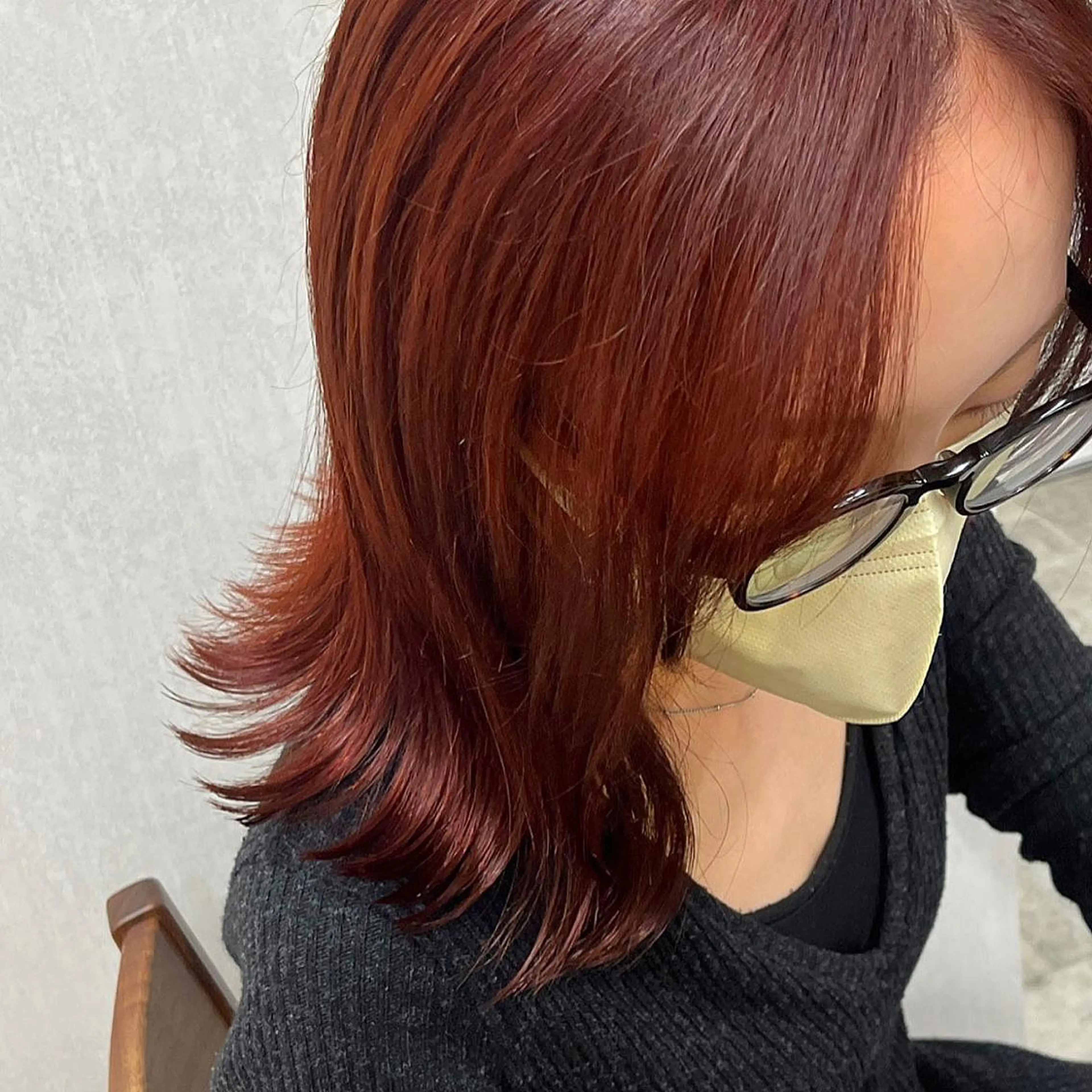カット＋ブリーチなしダブルカラー(2回オンカラー)の写真