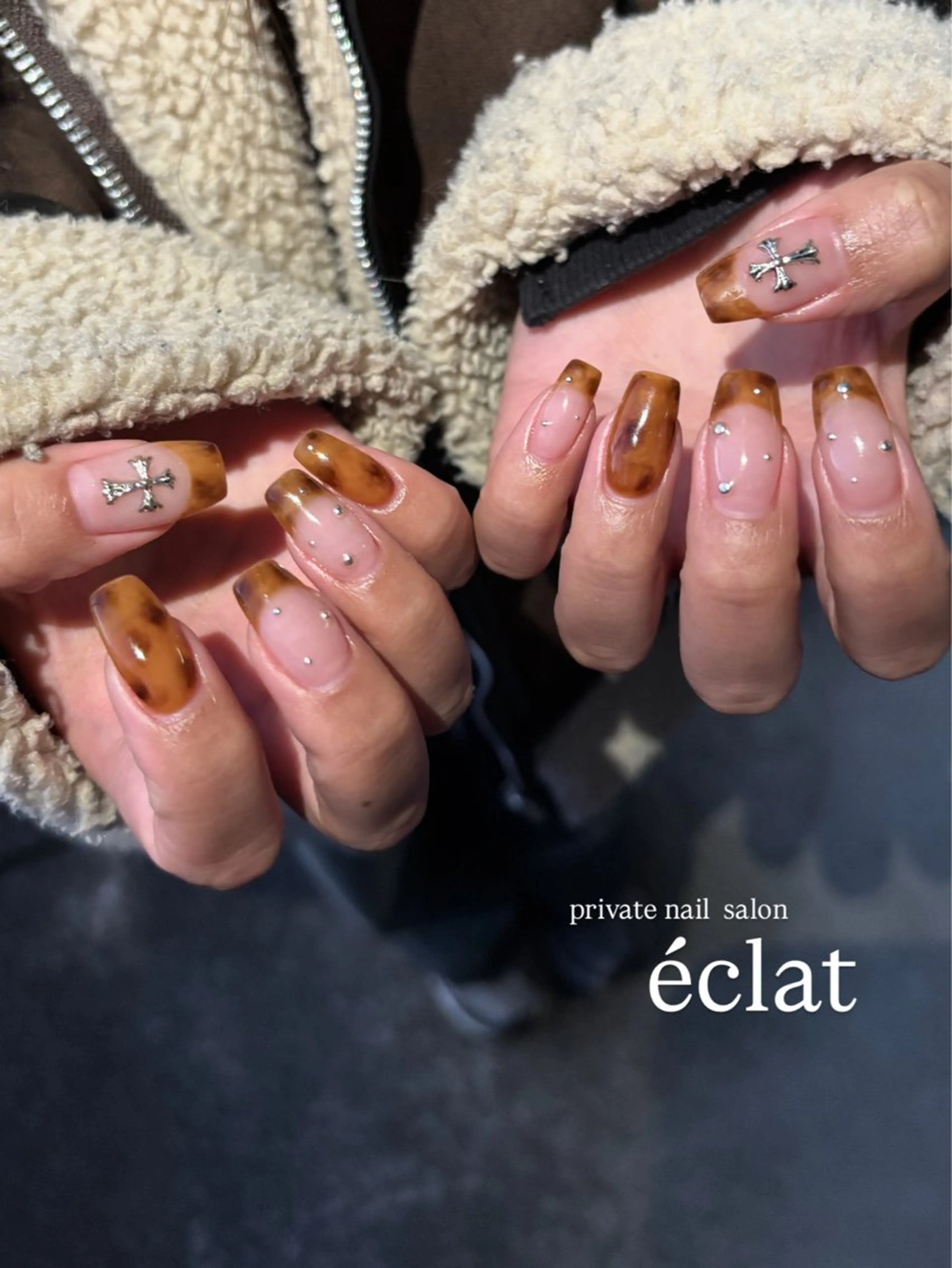 ネイル べっ甲ネイル フレンチネイル ハンドネイル éclat所属・éclat エクラのネイルデザイン