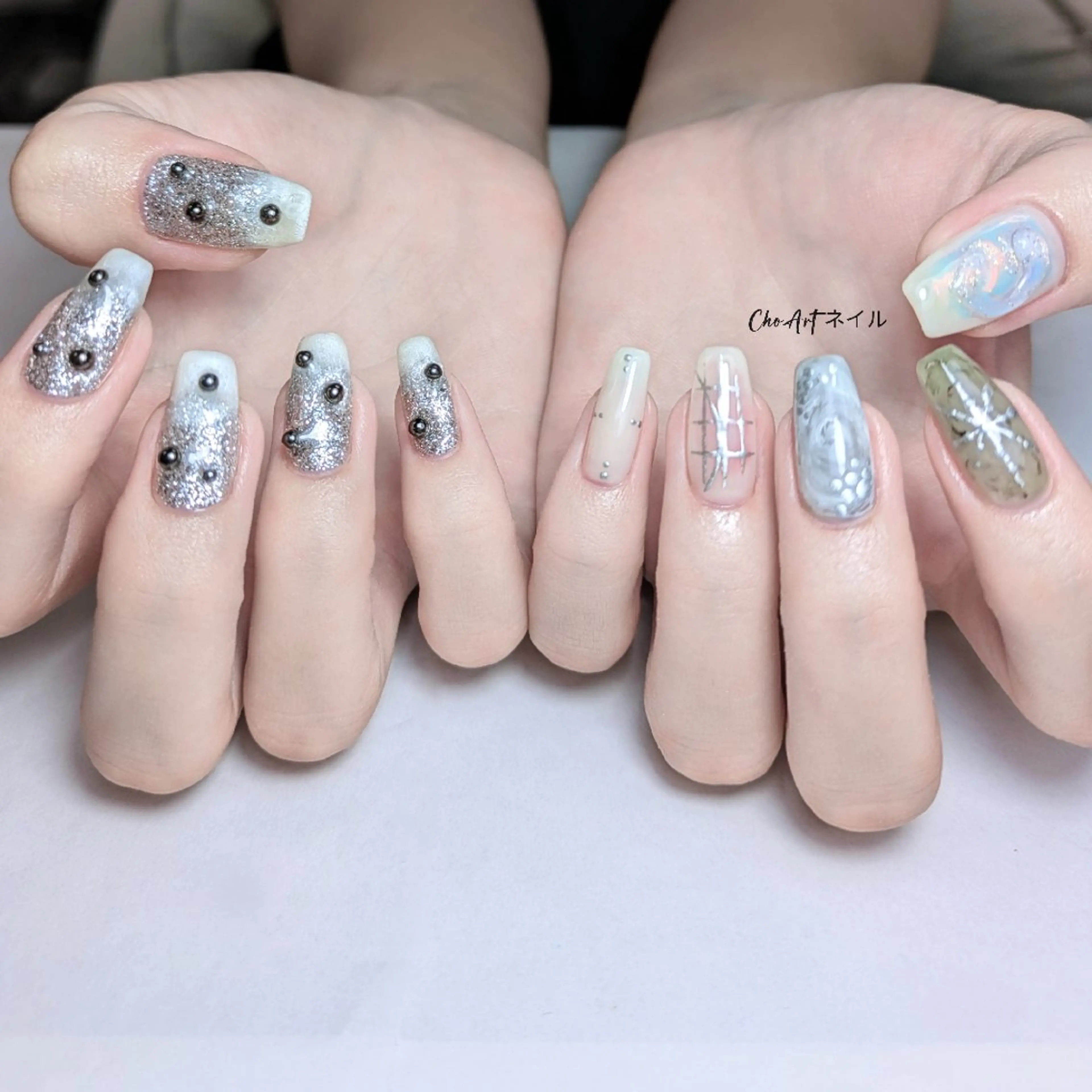 ネイル アートネイル オーロラネイル フラワーネイル キラキラネイル ラメ(グリッター) Cho Artネイル所属・ronronne .のネイルデザイン