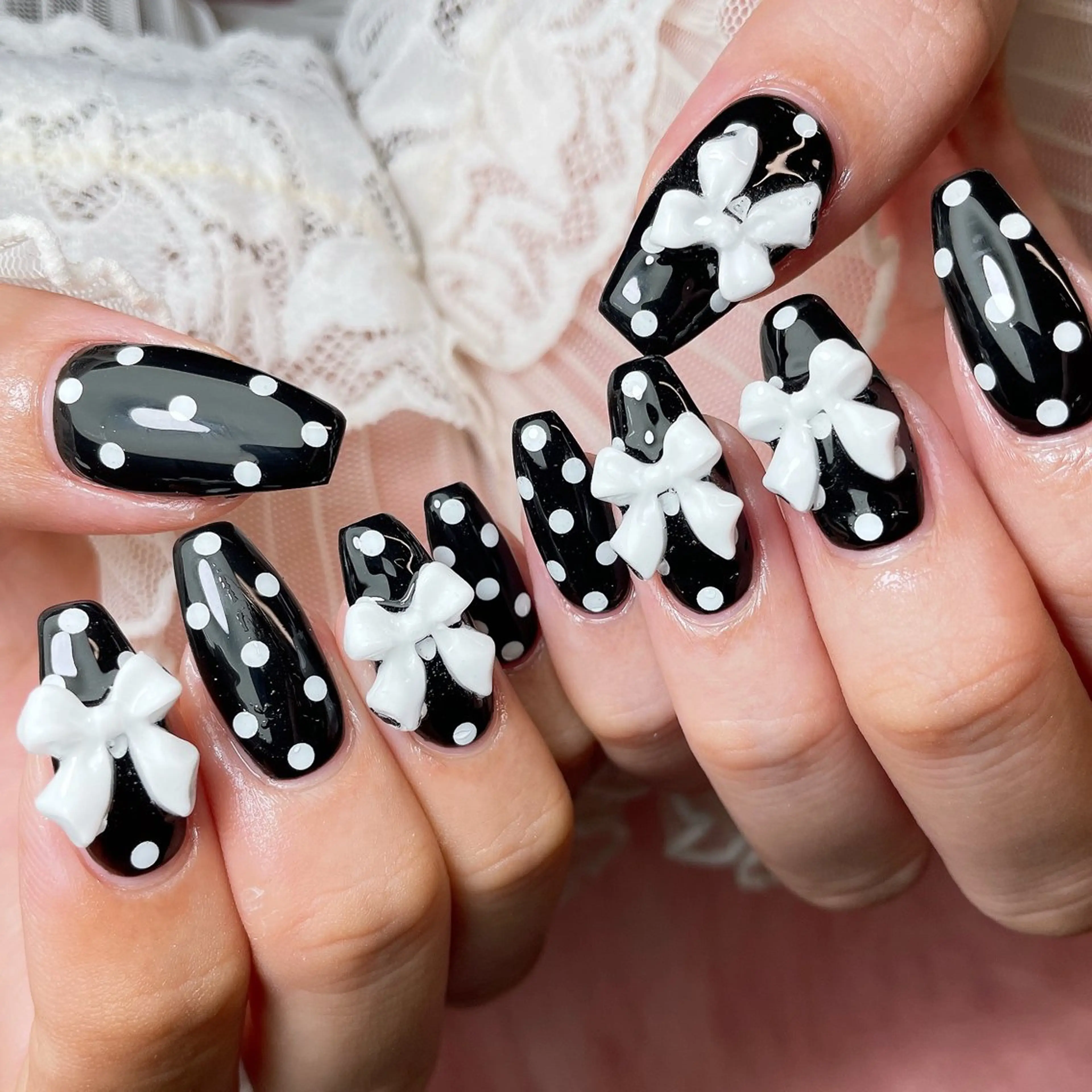 ネイル 23時まで❤︎韓国、 ワンホンネイルのネイルデザイン