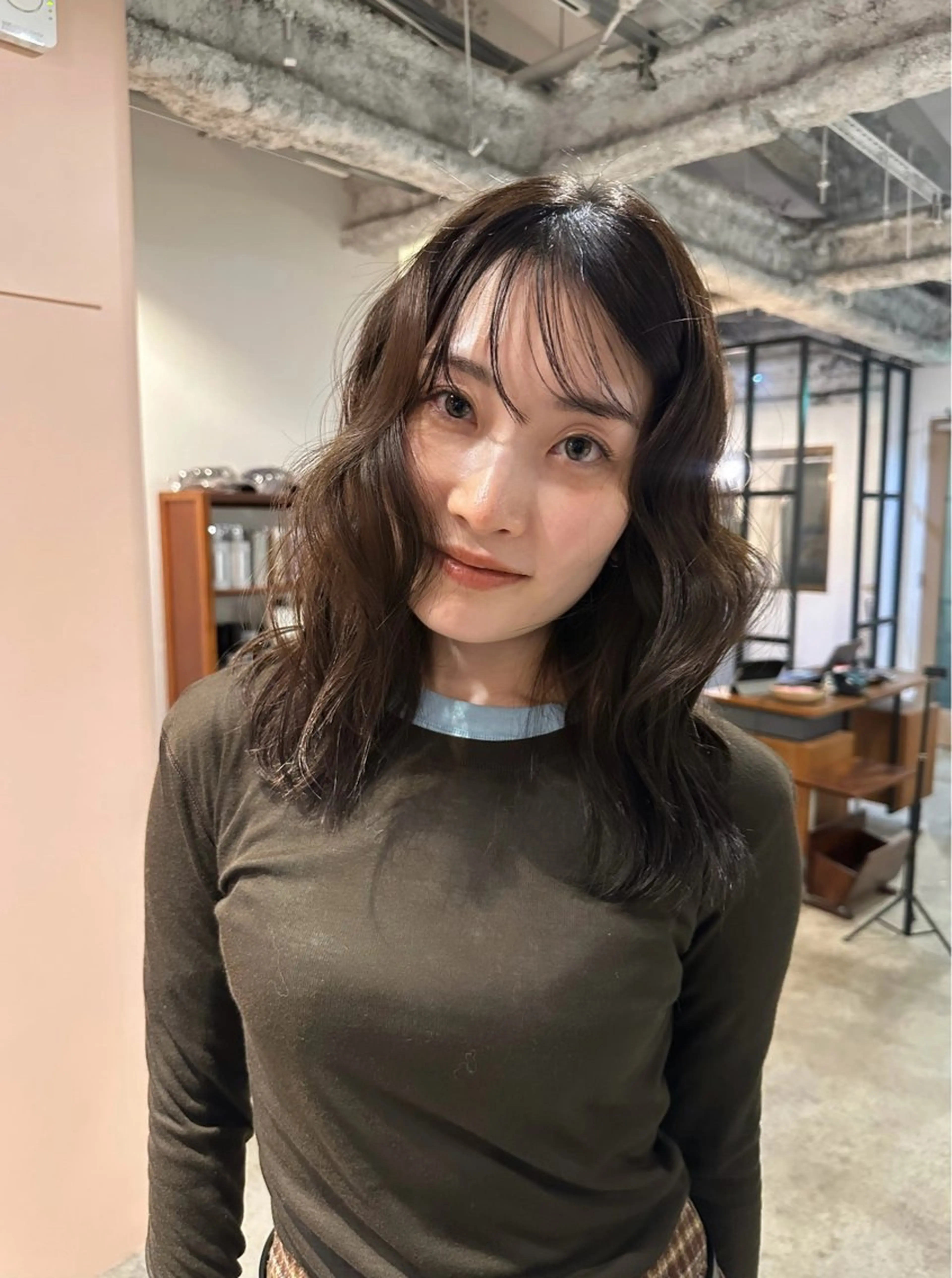 ミディアム カット 🧣misaki 透明感カラー🧣のヘアスタイル