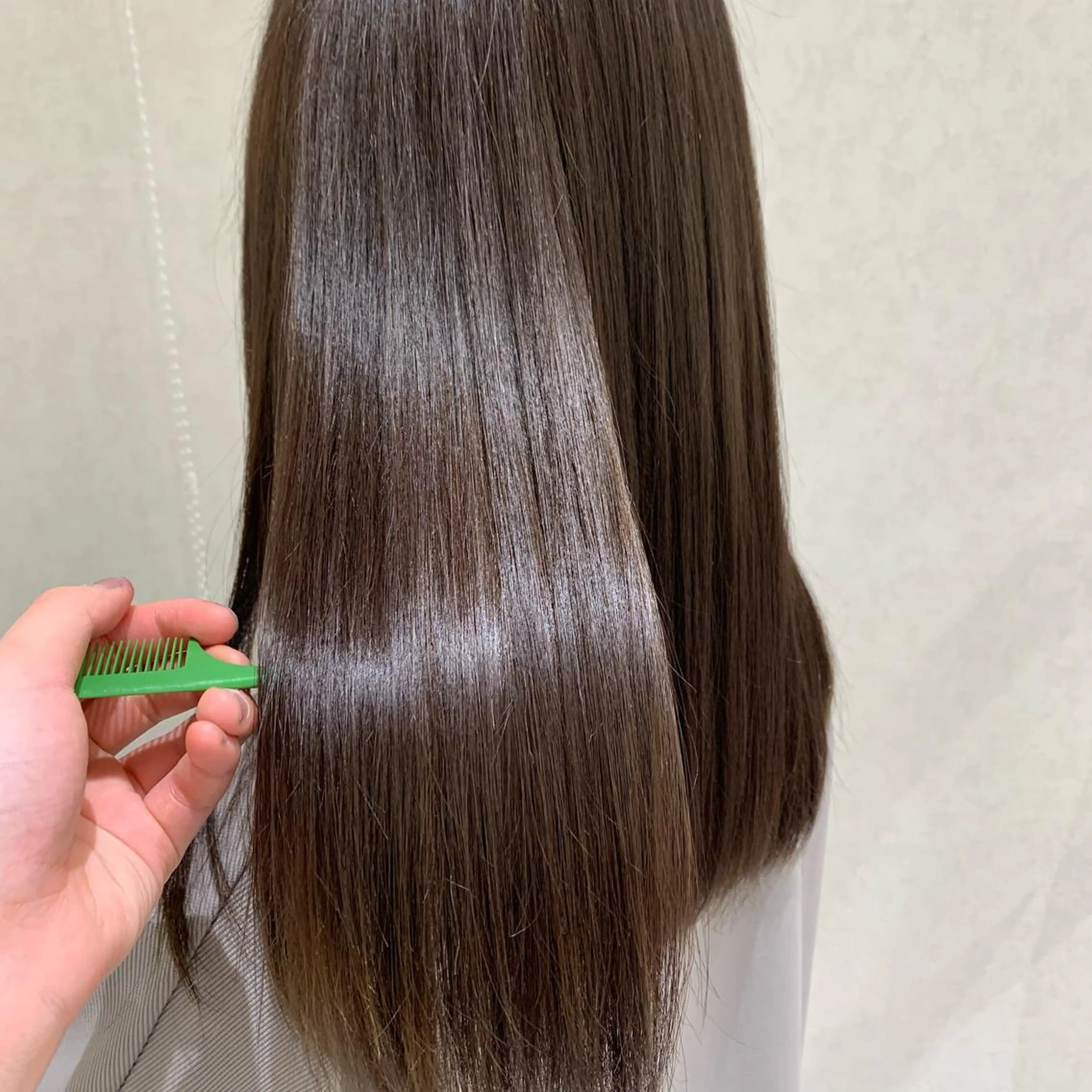 カラー 宮下 志織のヘアスタイル