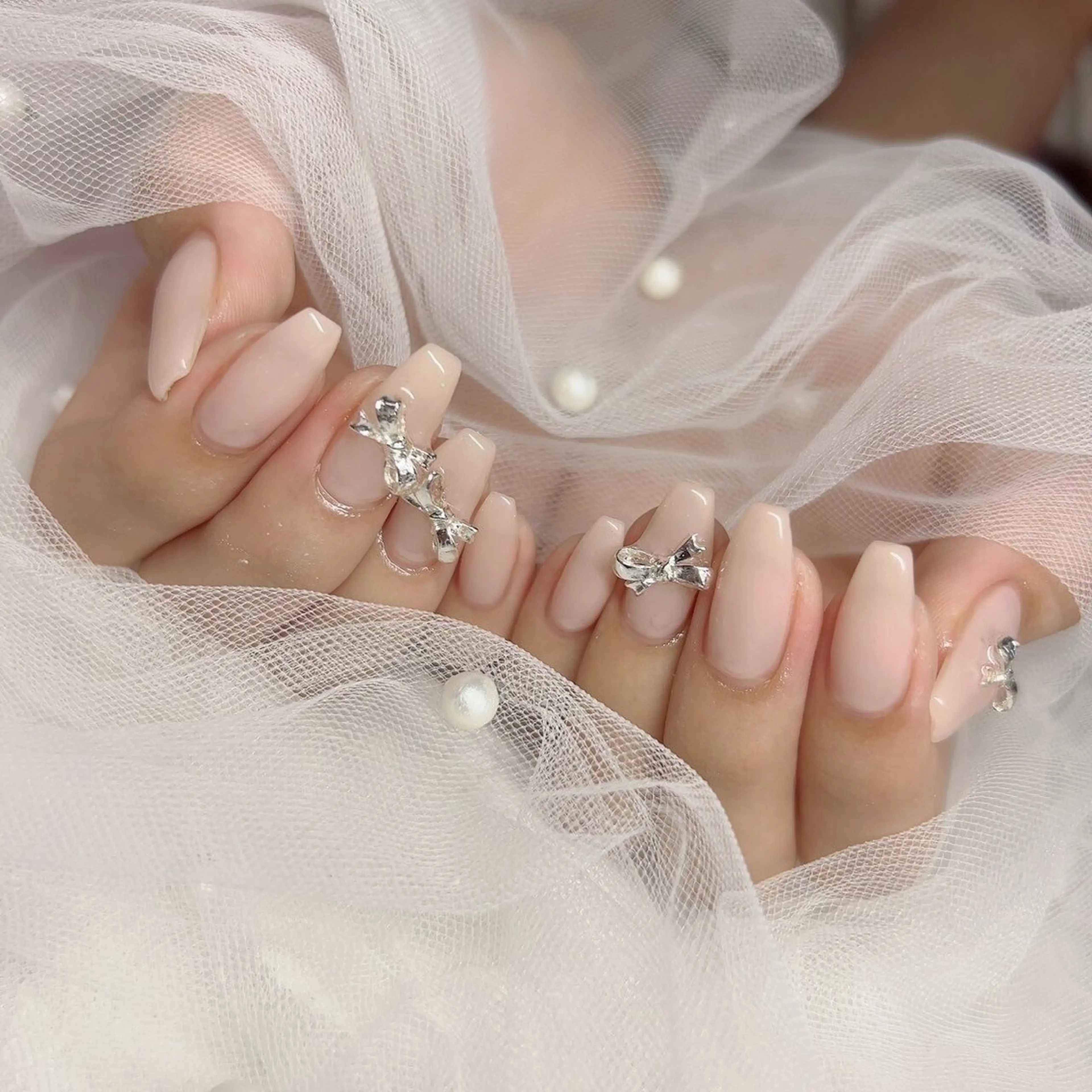 ネイル ハンドネイル 🎀 yveilのネイルデザイン