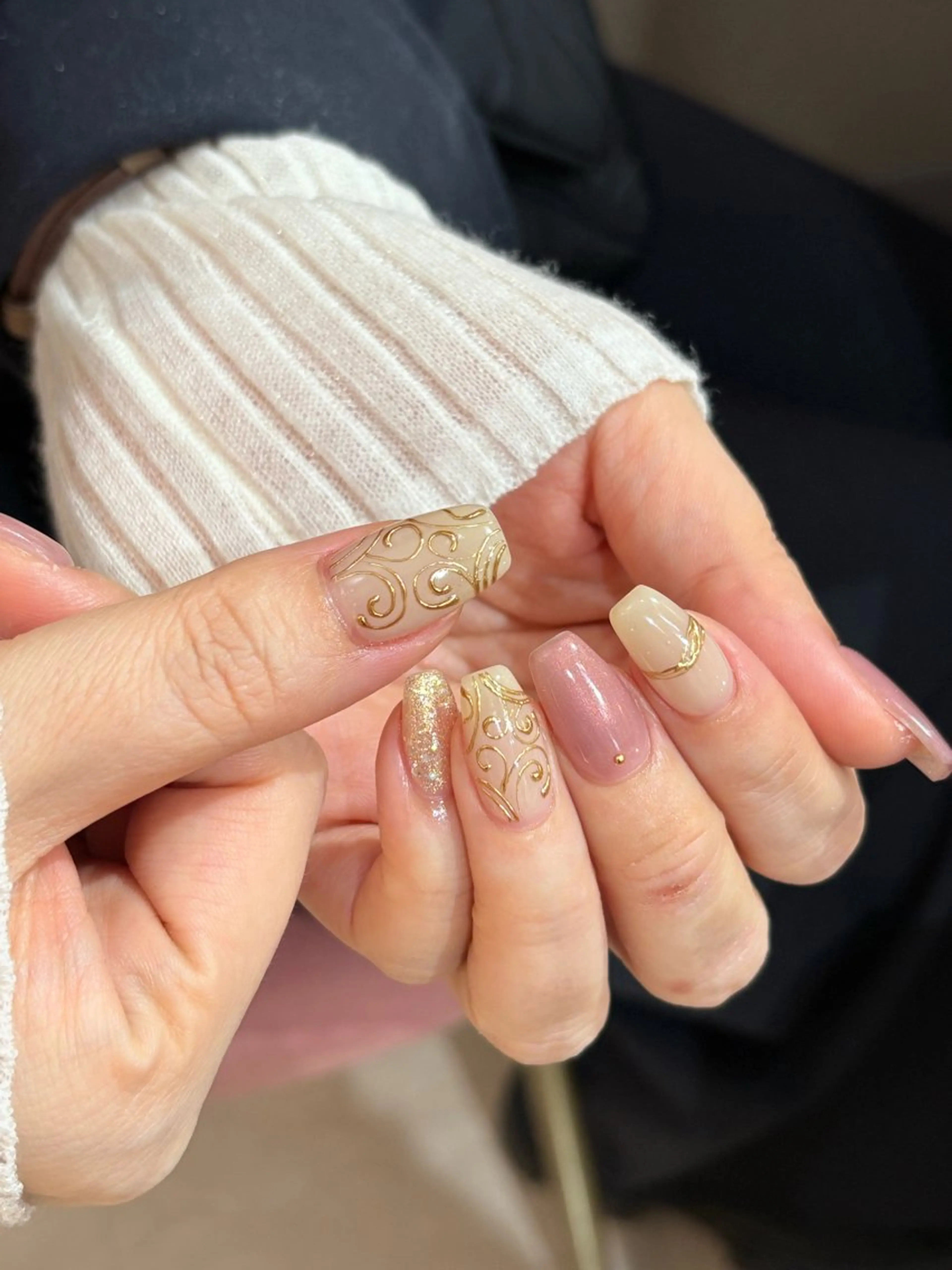 ミディアム ハンドネイル Clala Ayumiのネイルデザイン