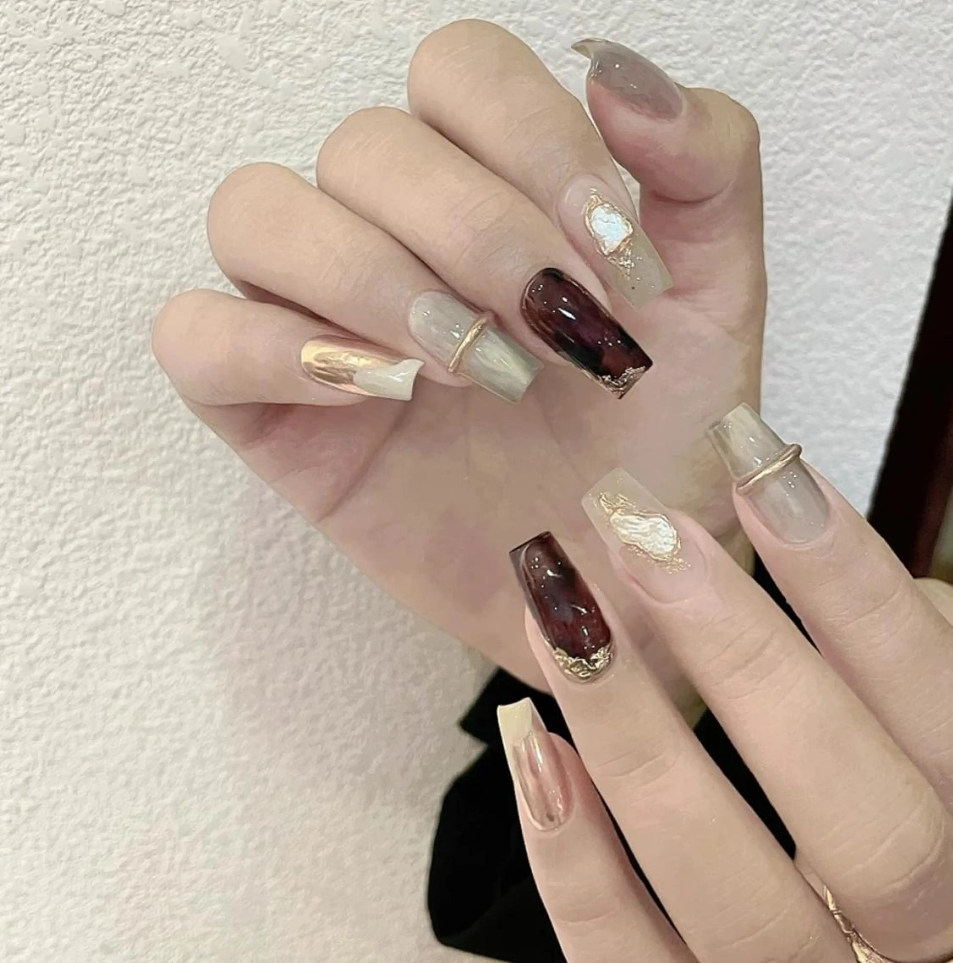 ネイル アートネイル 長さ出し ネイルチップ Queens みなみのネイルデザイン