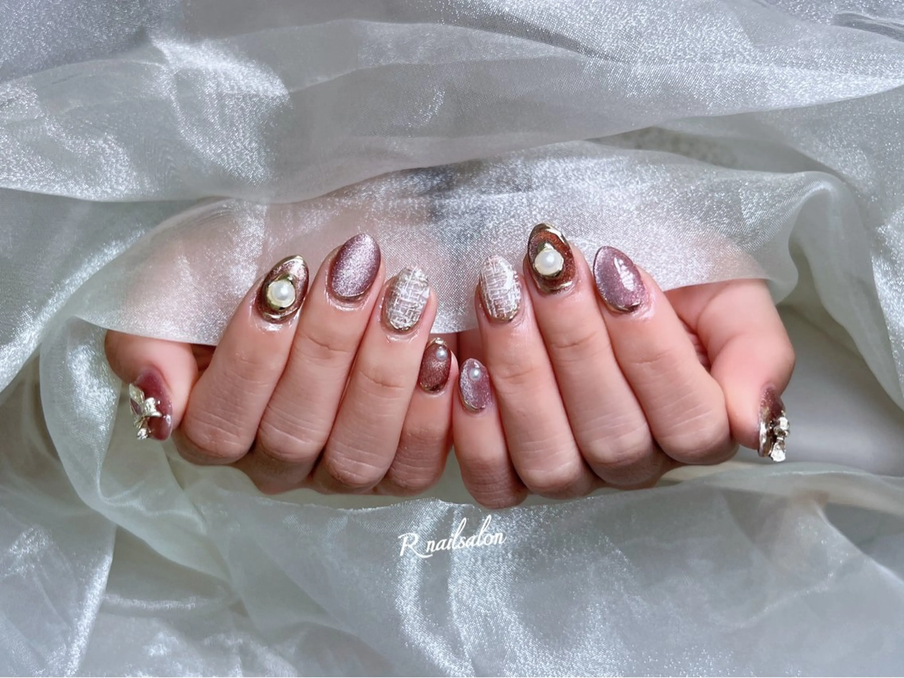 セミロング R NAILSALONのネイルデザイン