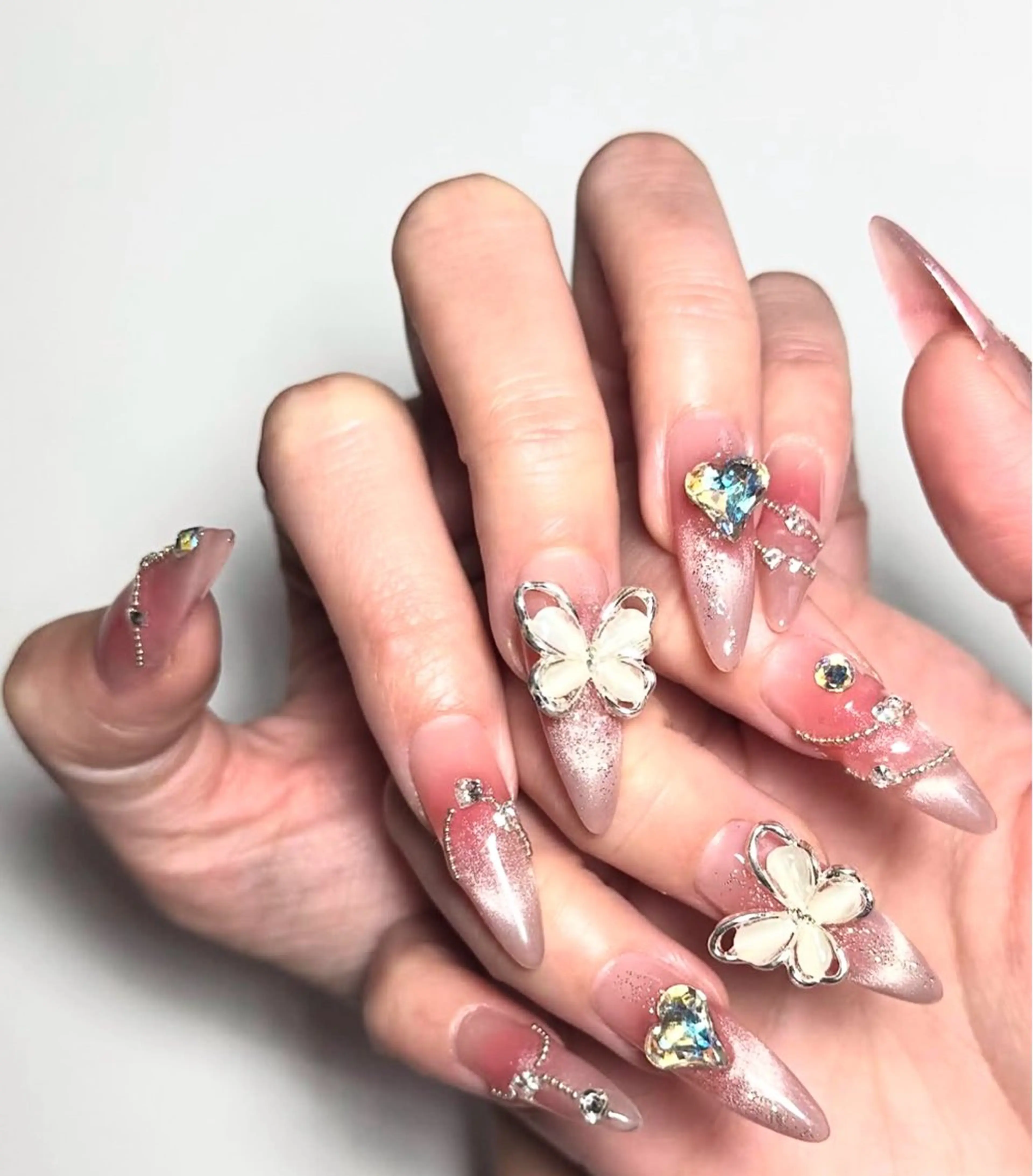 ネイル アートネイル フレンチネイル ジェルネイル 韓国ネイル ミラーネイル ハンドネイル Rin Nail 新大久保店のネイルデザイン