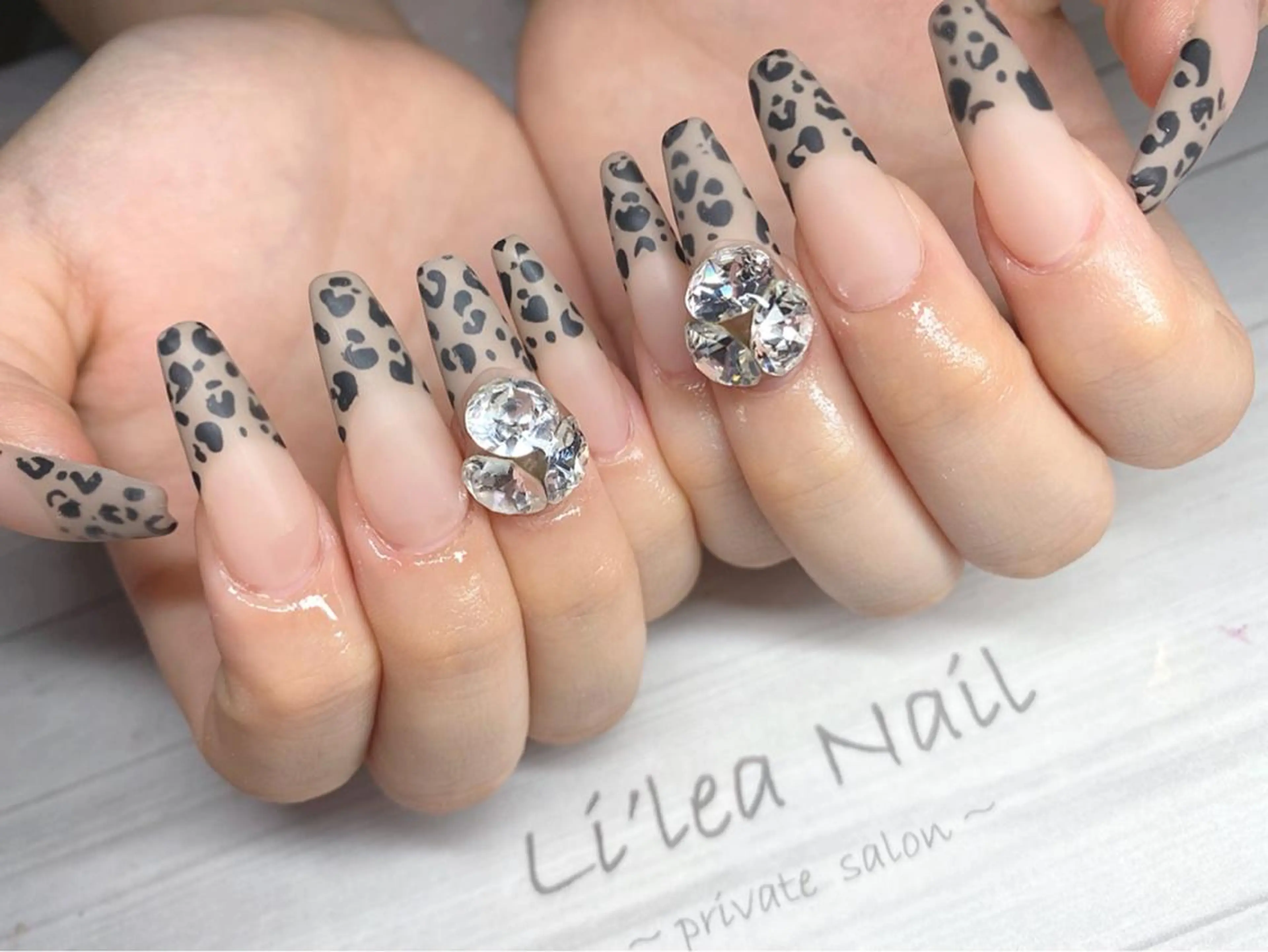 ネイル Li'leaNail AINAのネイルデザイン