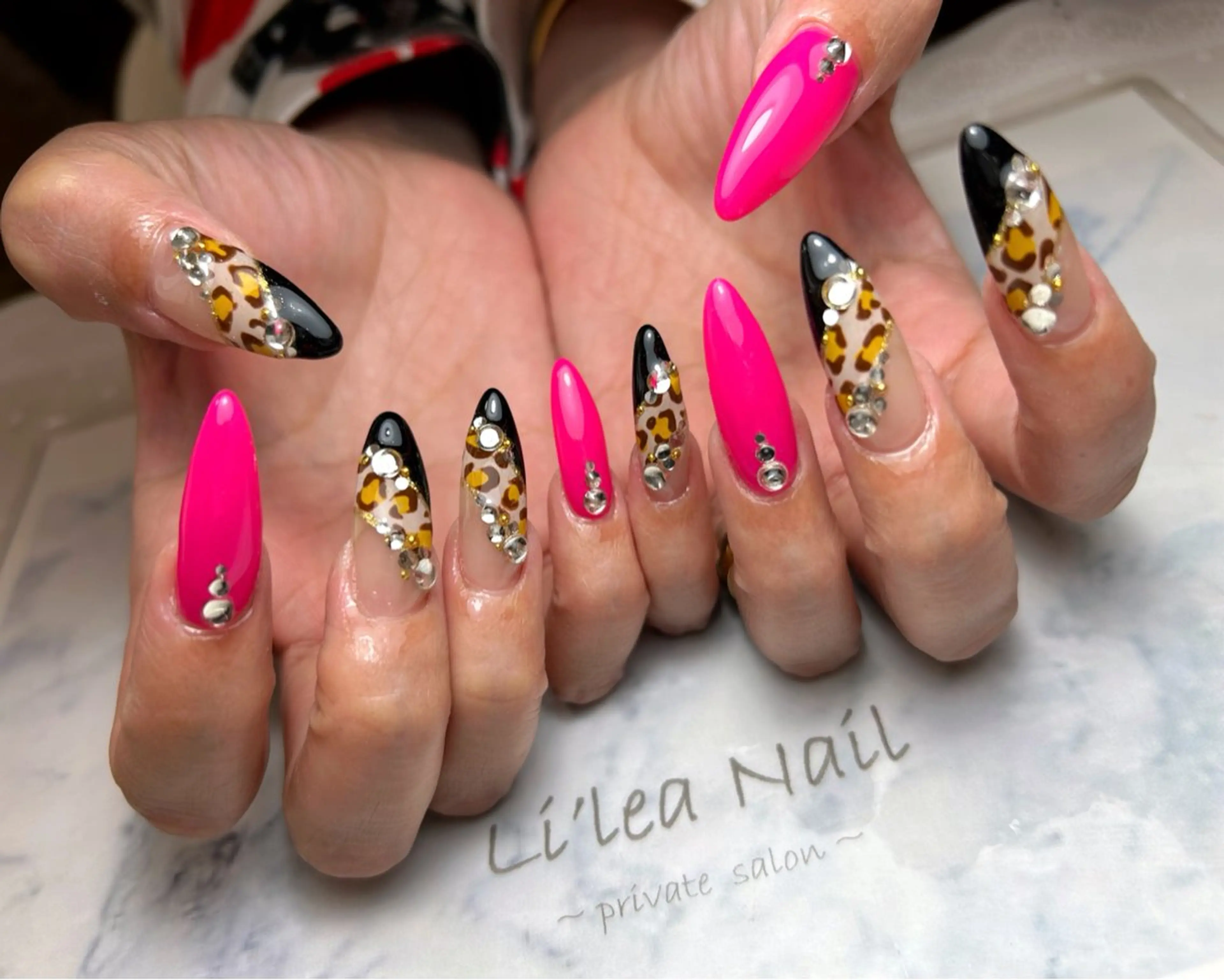 ネイル Li'leaNail AINAのネイルデザイン