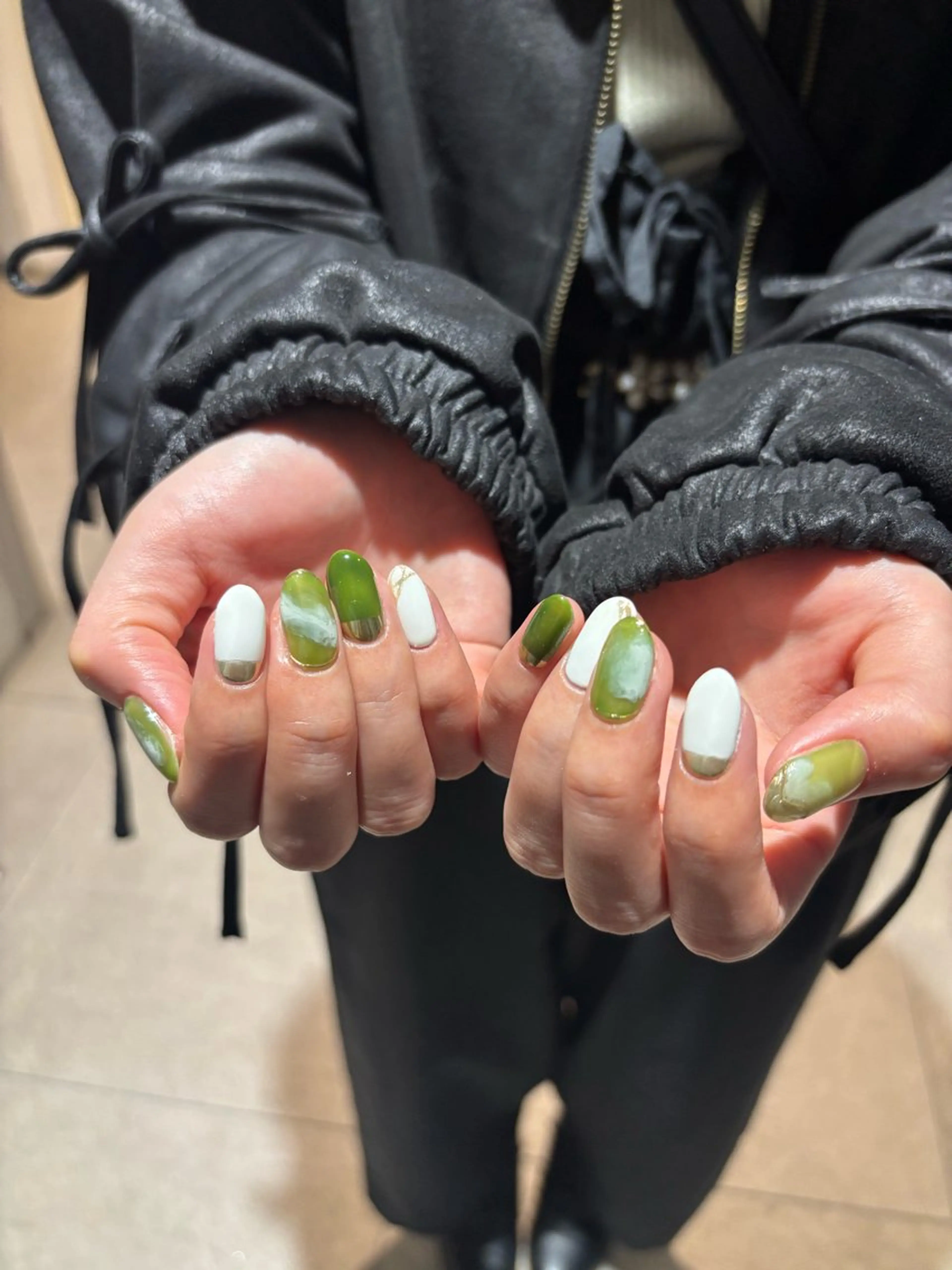 ネイル ニュアンスネイル ネイルサロンマーノ所属・mano Hanaのネイルデザイン