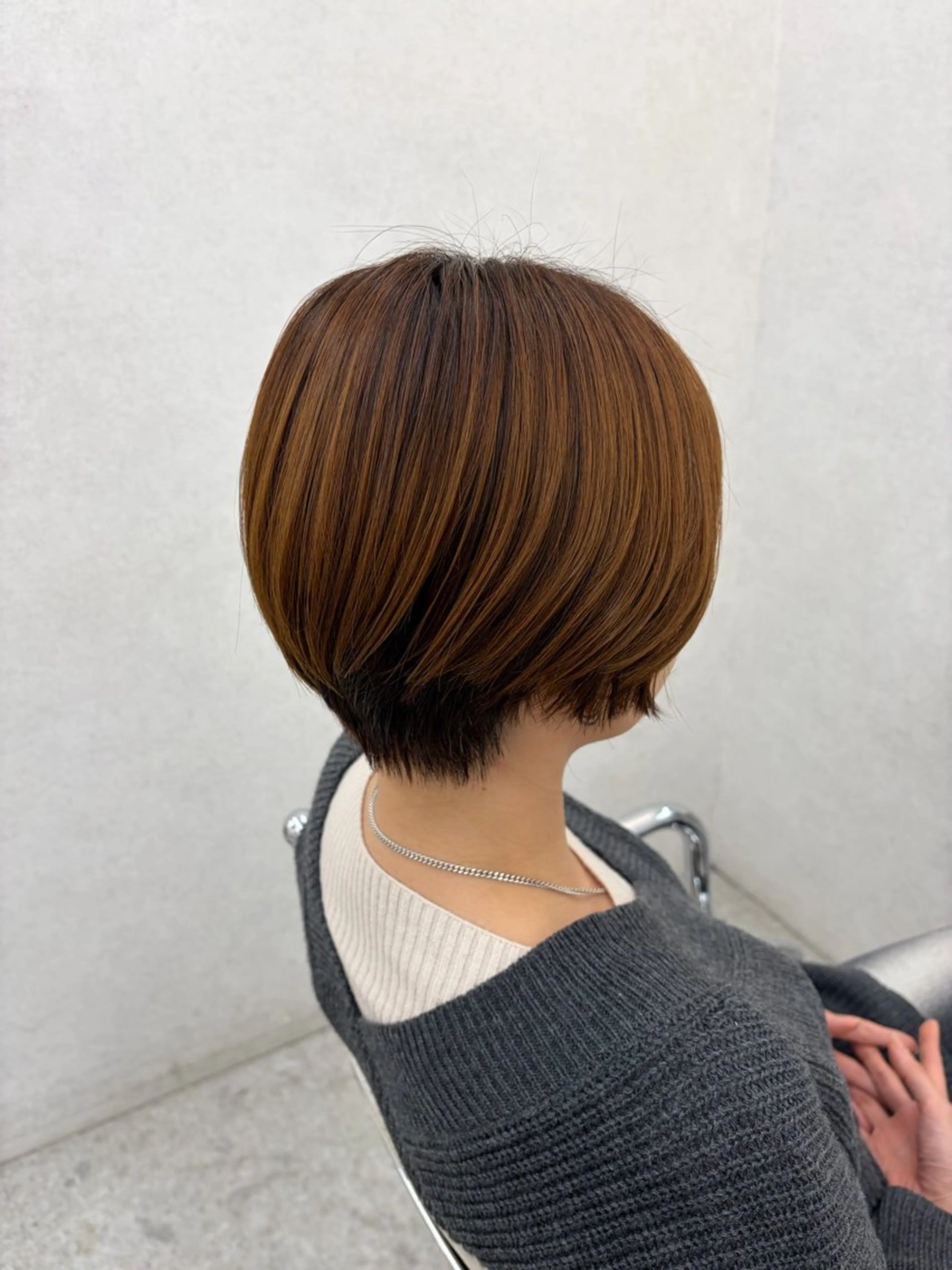 ショート リン🔔ボブ cut ベージュカラー🤎のヘアスタイル