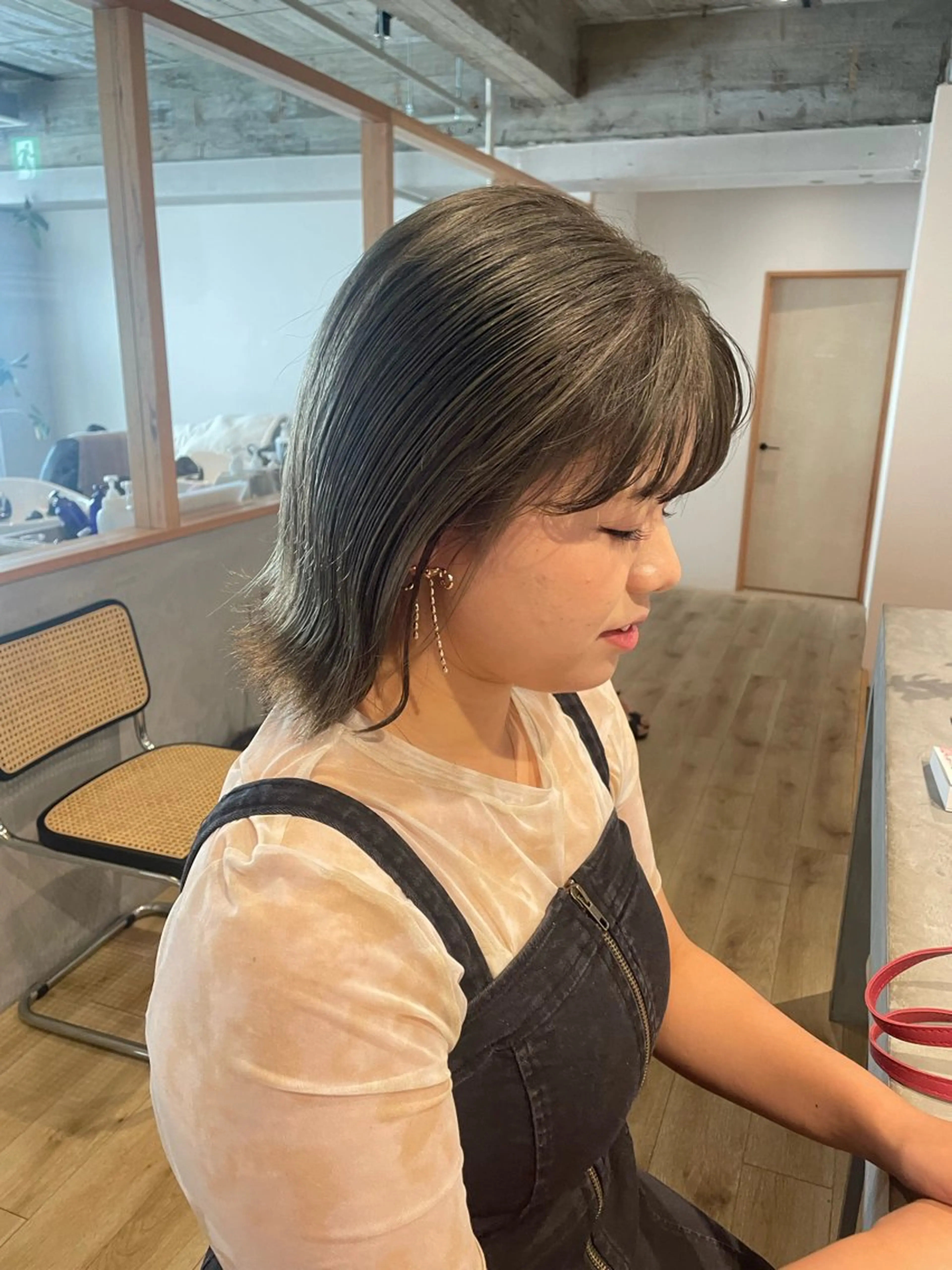 カラー まとい ︎︎のヘアスタイル