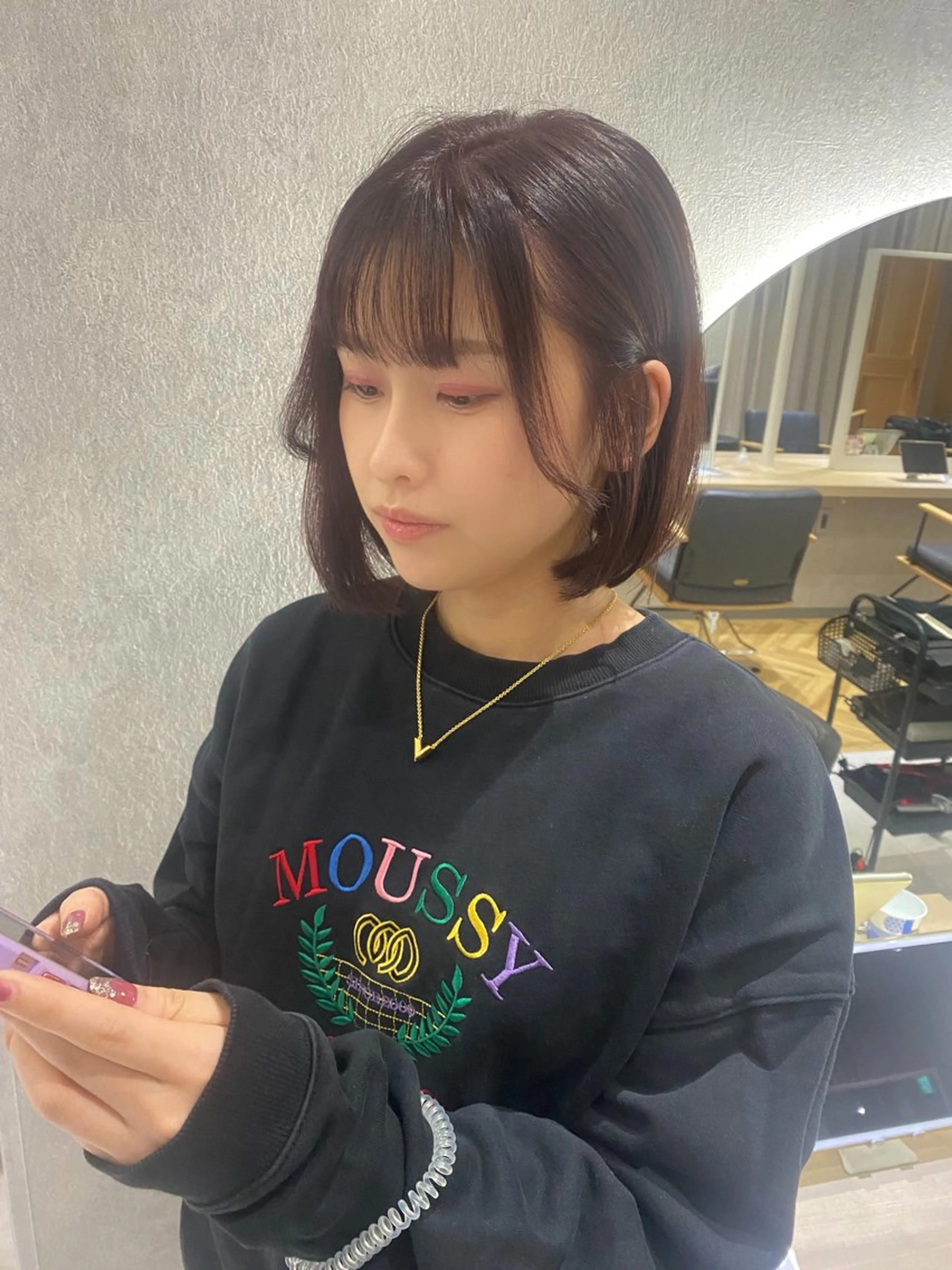 ショート カラー 前下がりボブ ブラウンカラー ピンクカラー ピンクブラウン ボブ 透明感カラー ボブ ミディアム 齊木勇人のヘアスタイル