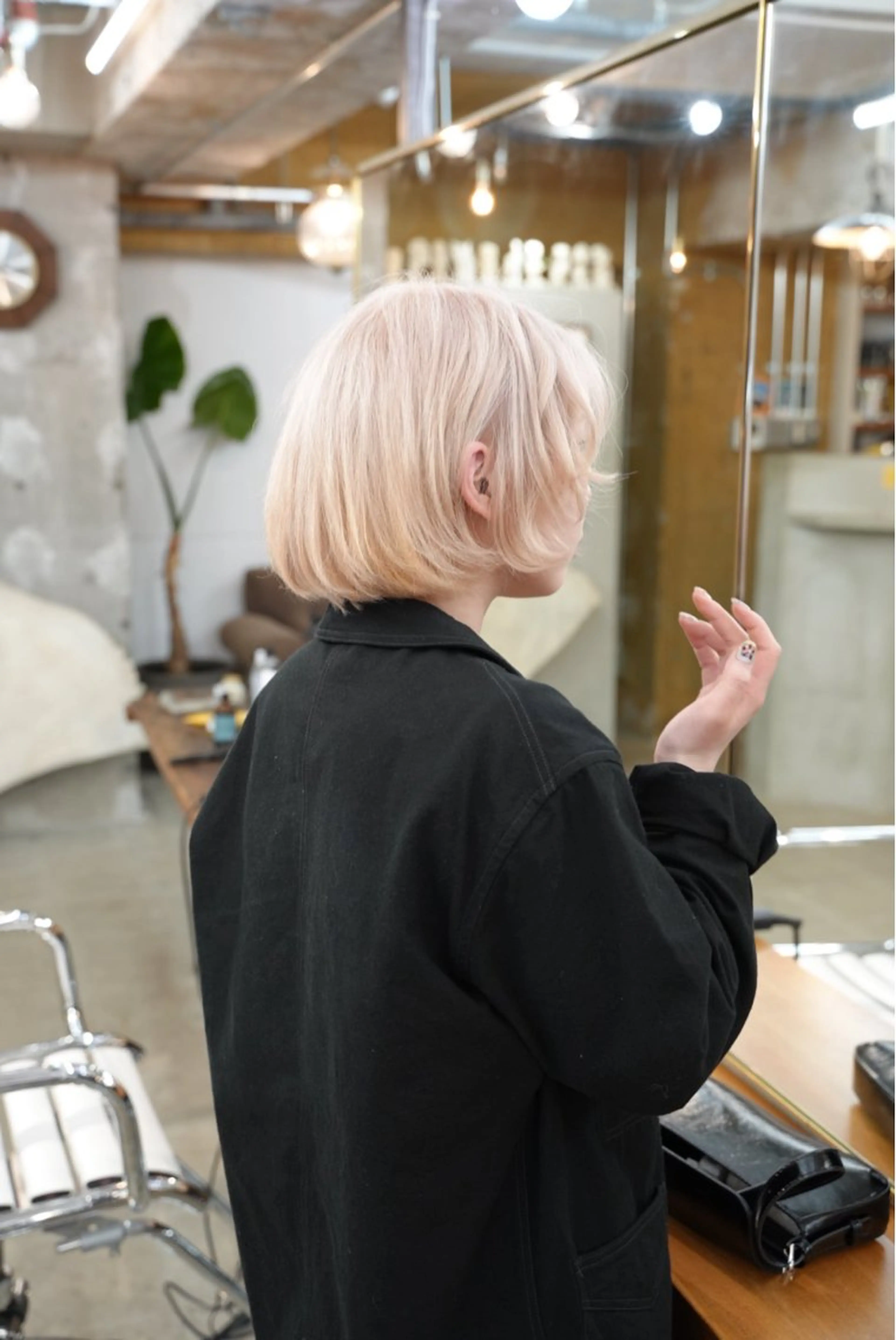 初回限定ブリーチ　ブリーチリタッチカラー　（シャンプー&ブロー）の写真