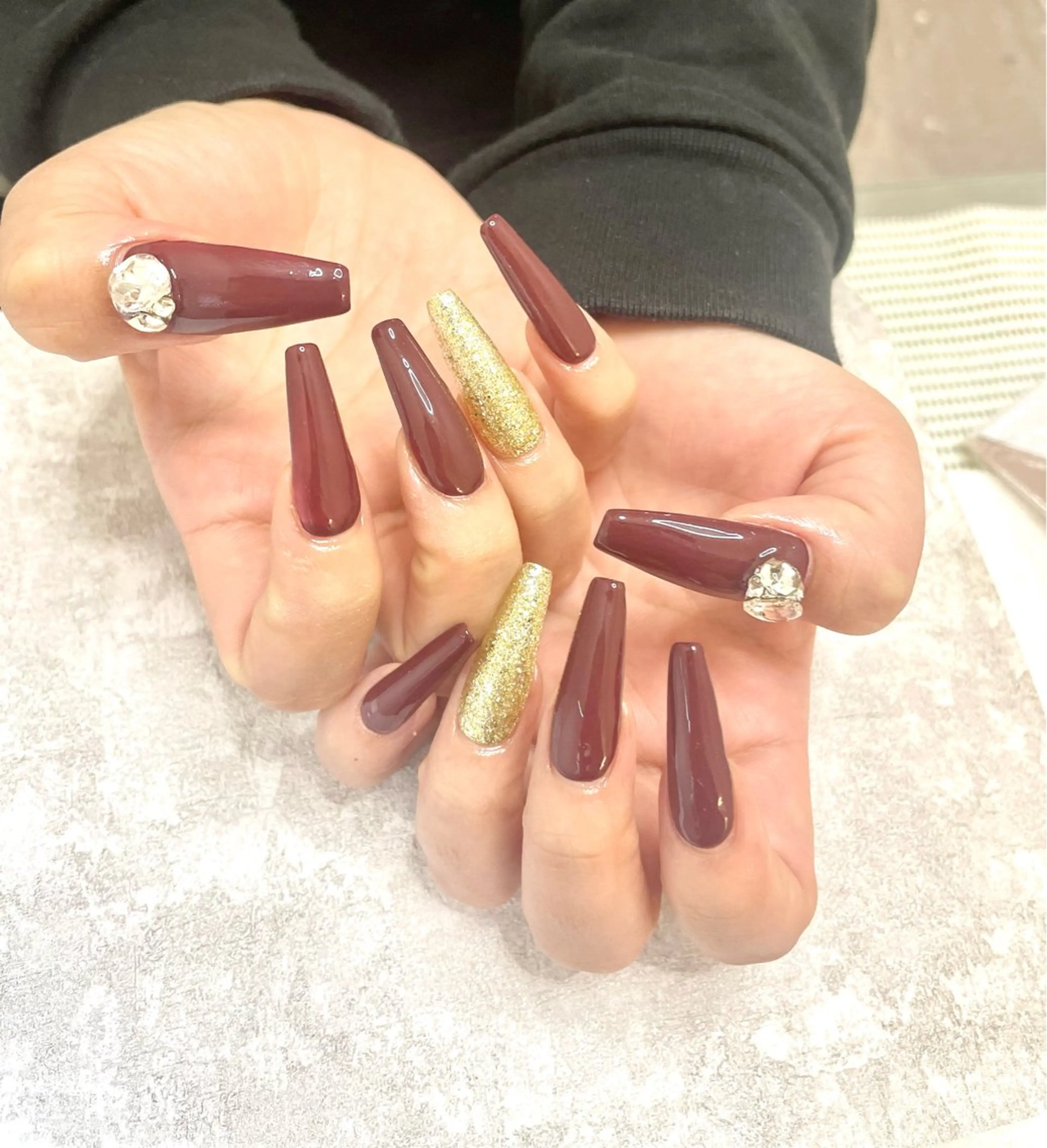 ネイル 長さ出し ネイルチップ Lowé所属・Lowé みるくのネイルデザイン