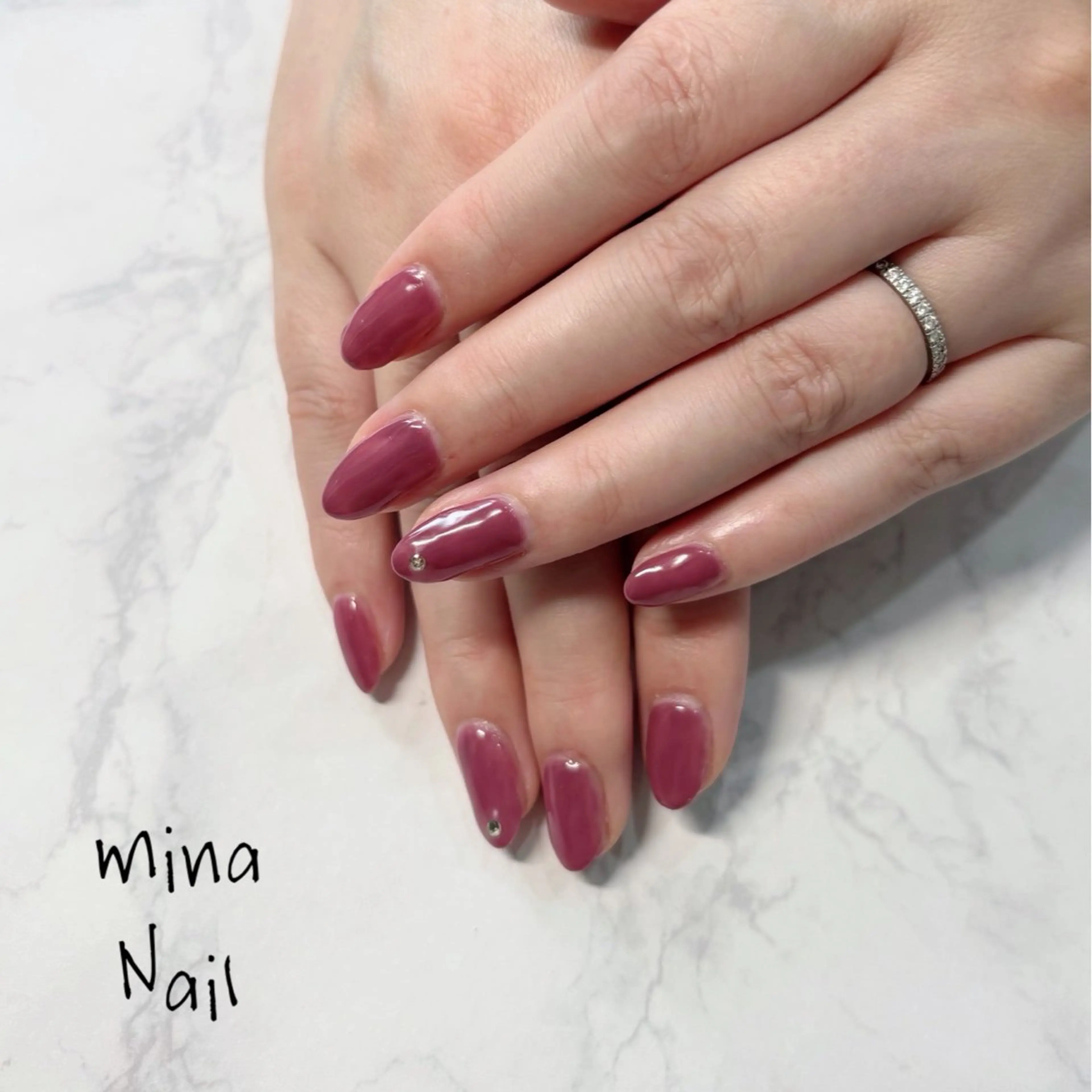 ネイル ワンカラーネイル mina Nailのネイルデザイン