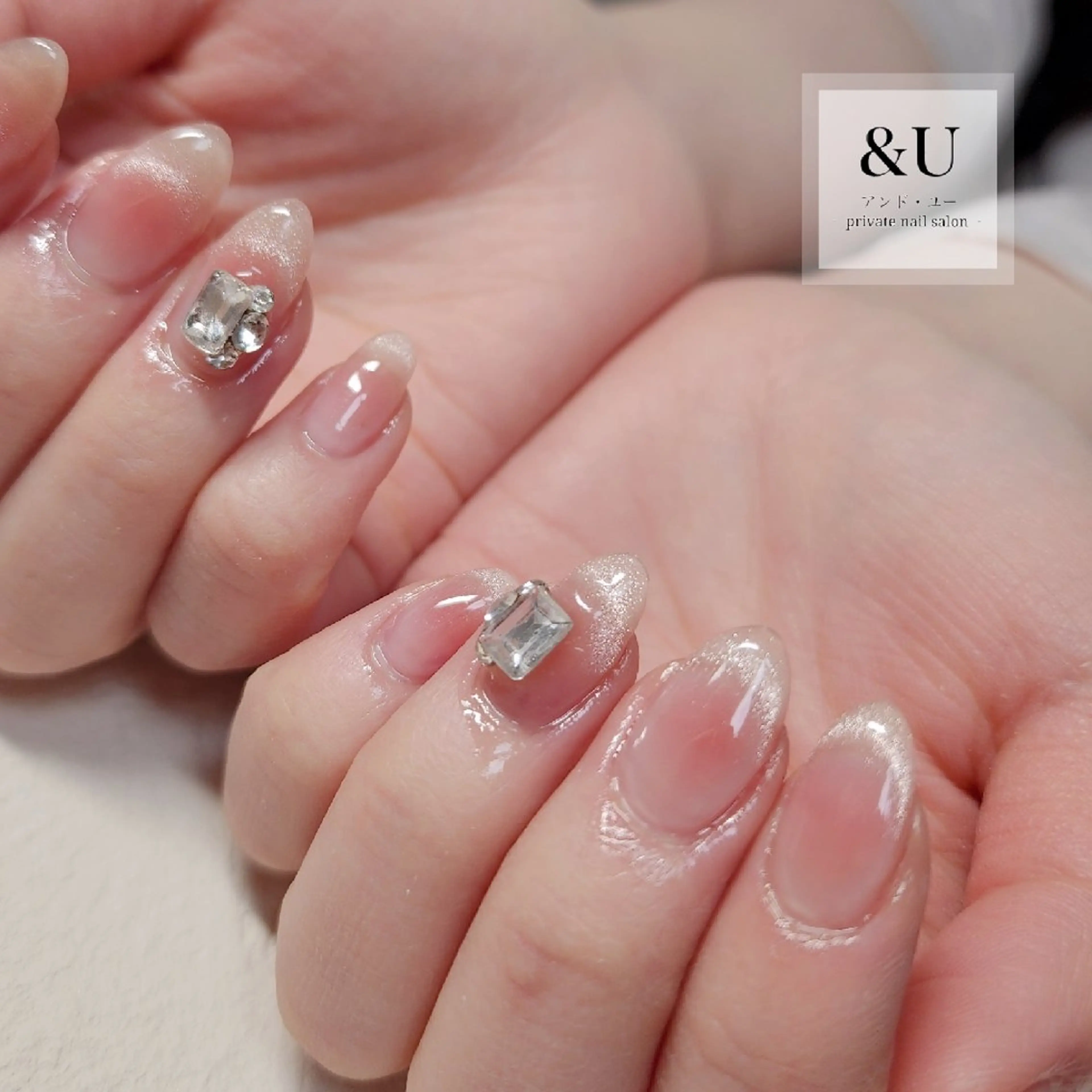 ネイル チークネイル フレンチネイル ロングネイル マグネットネイル マグネットフレンチ ハンドネイル ＆Ｕ (アンド・ユー)のネイルデザイン