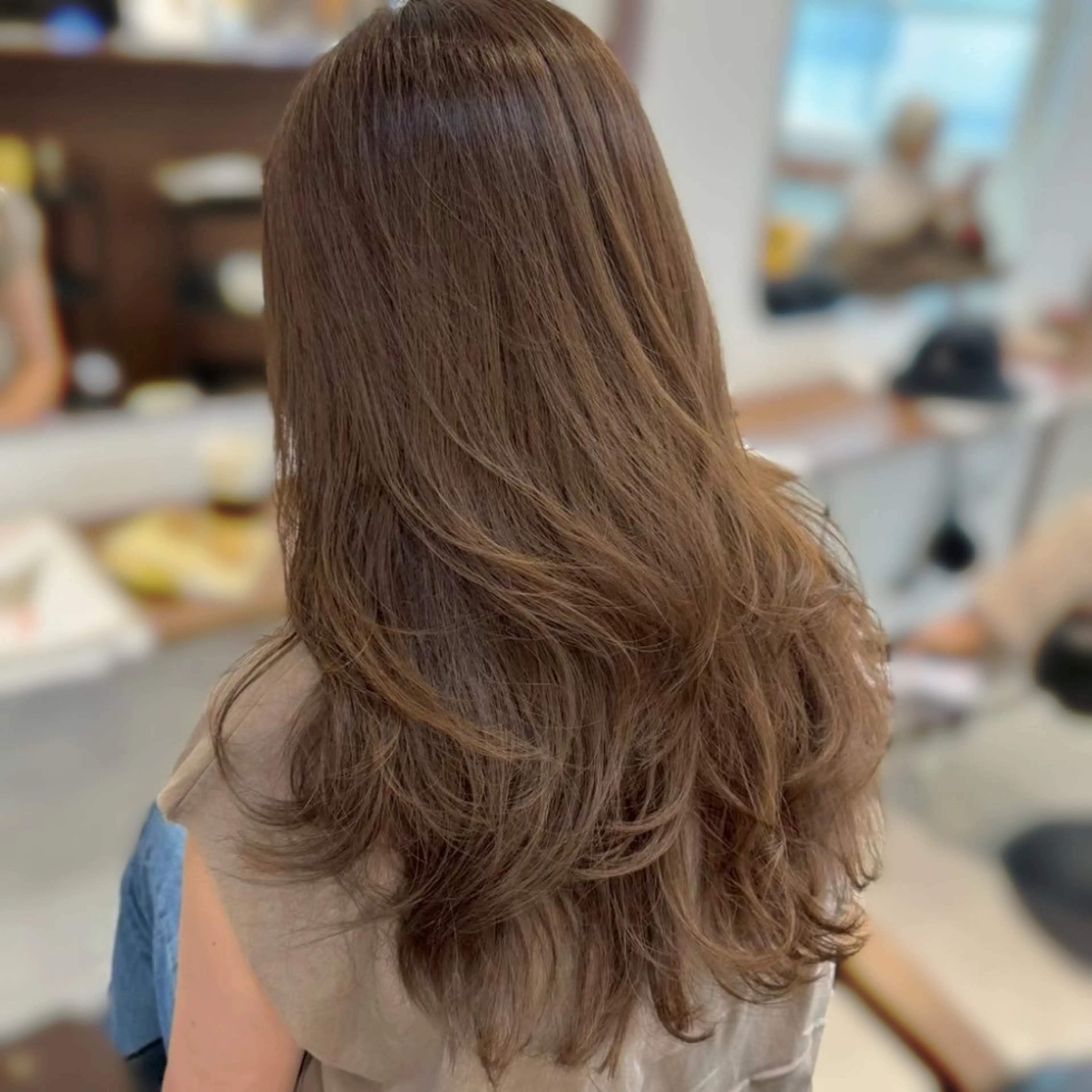 ロング 坂本 璃里杏のヘアスタイル