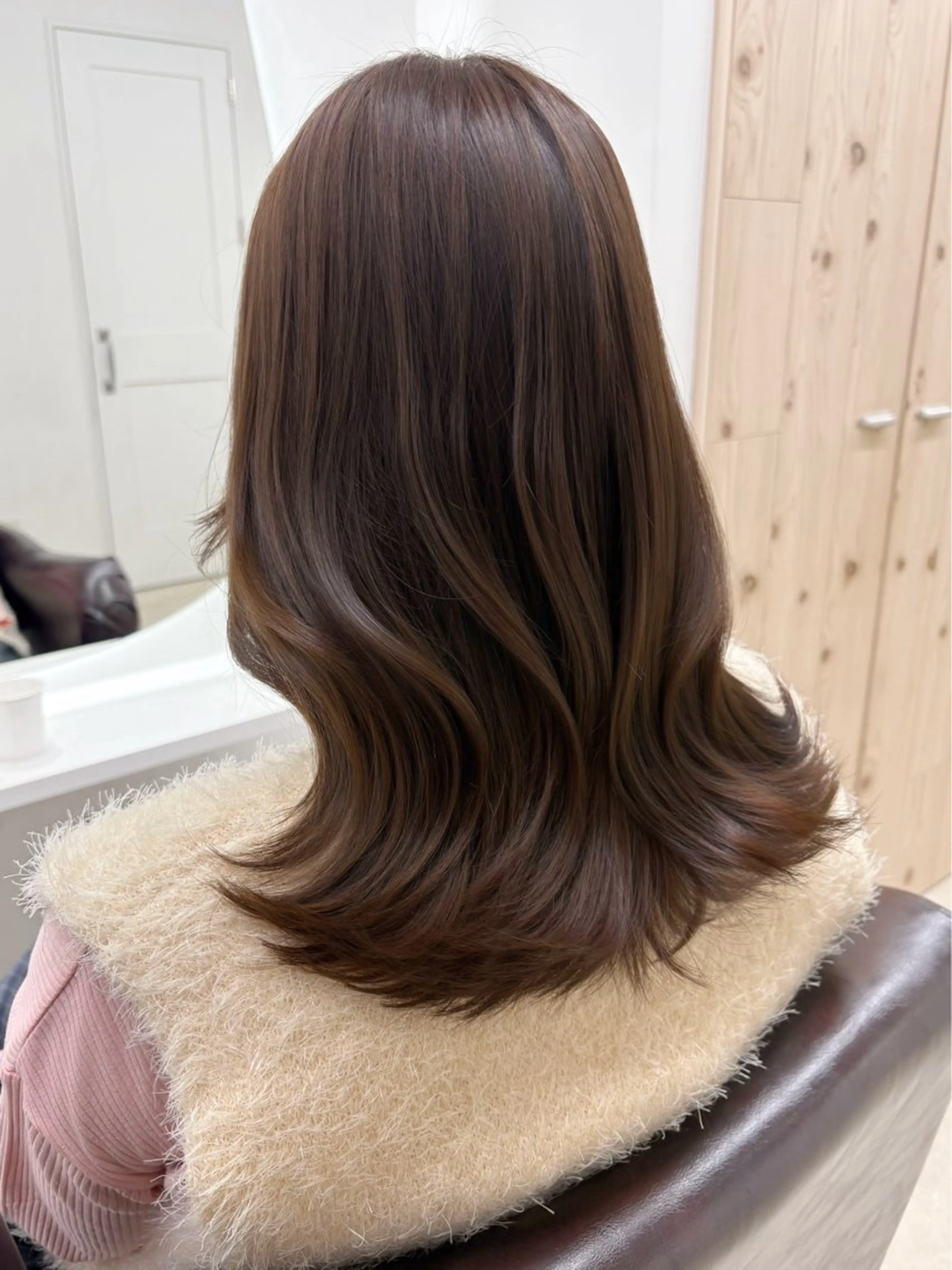 セミロング カラー カット ヘアカラー トリートメント ヘアセット 新宿/韓国ヘア/ 髪質改善ストレートのヘアスタイル