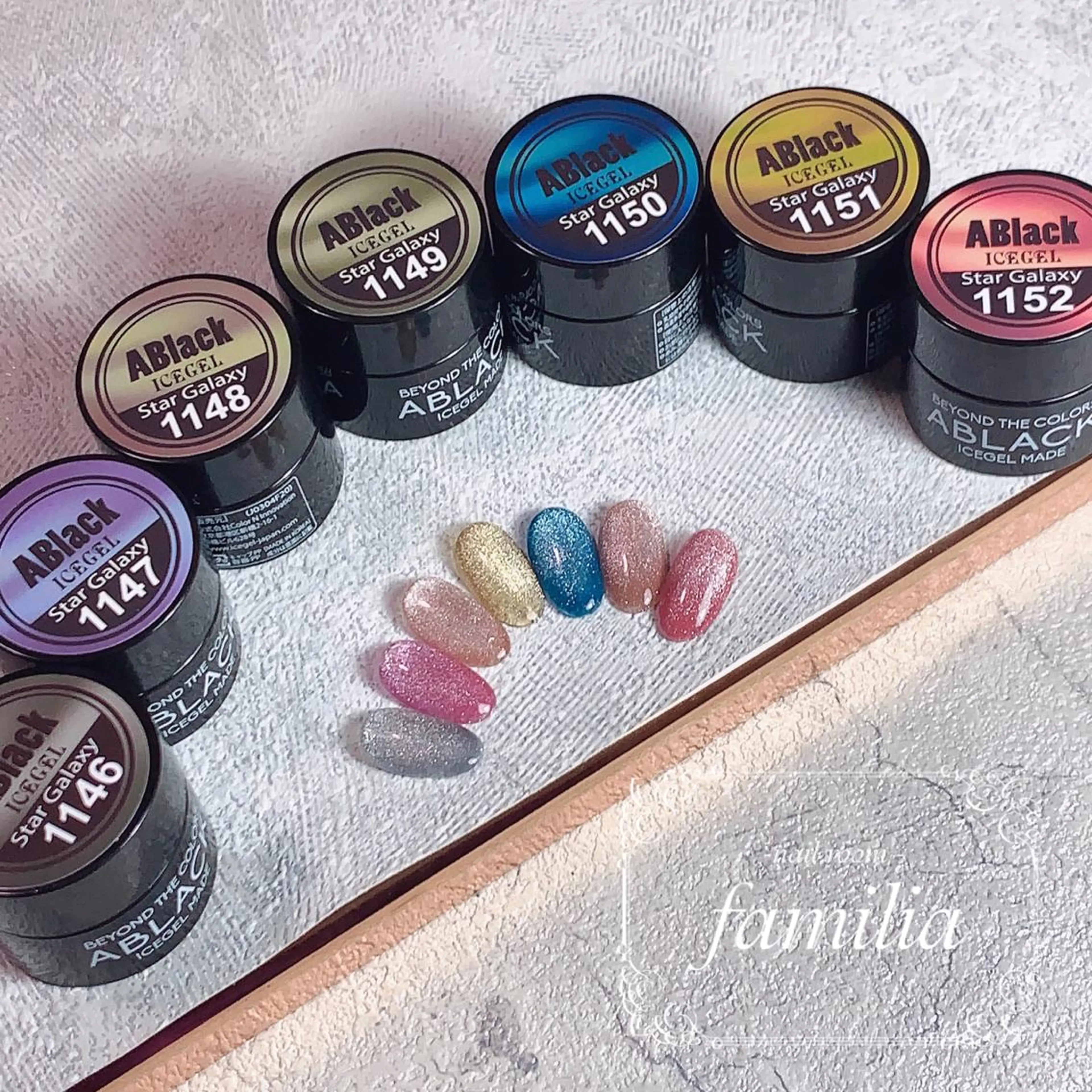 ネイル ハンドネイル -nailroom- familiaのネイルデザイン