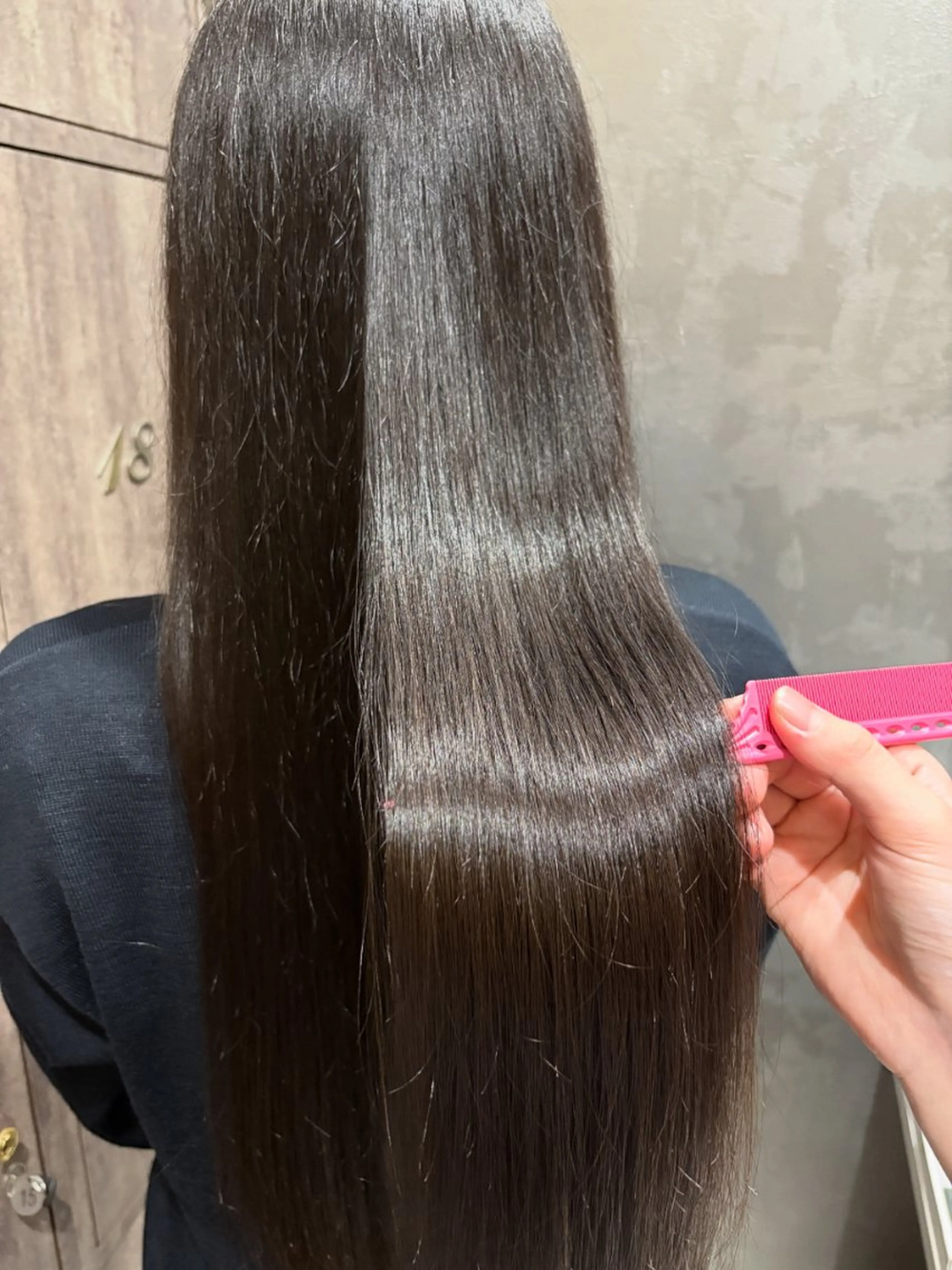 ロング カラー Inity心斎橋/ クルミのヘアスタイル