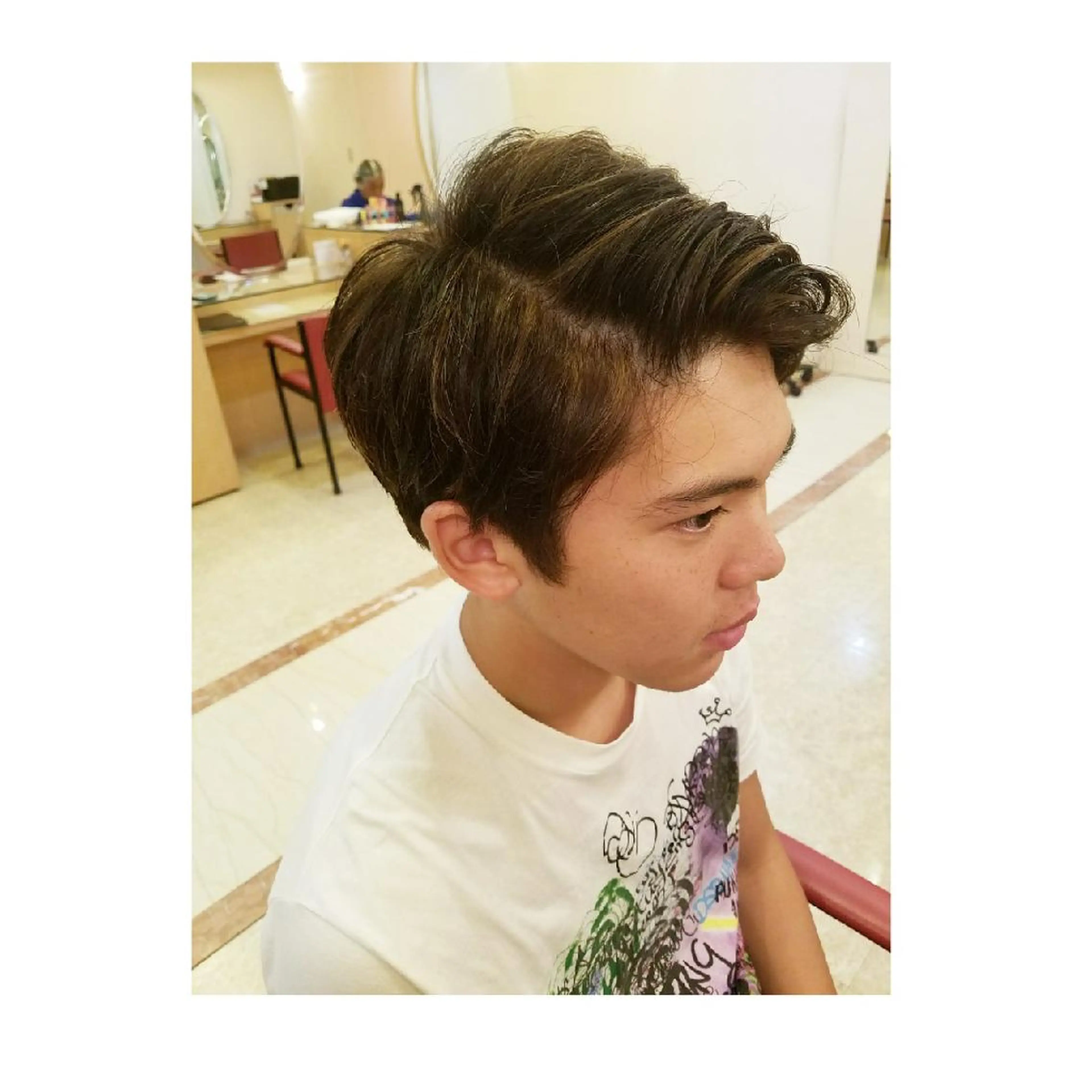 メンズ カラー メンズハイライト ハイライトカラー EMANON名古屋所属・美谷添（ミヤゾエ） まどか大人ヘアサロンのヘアスタイル