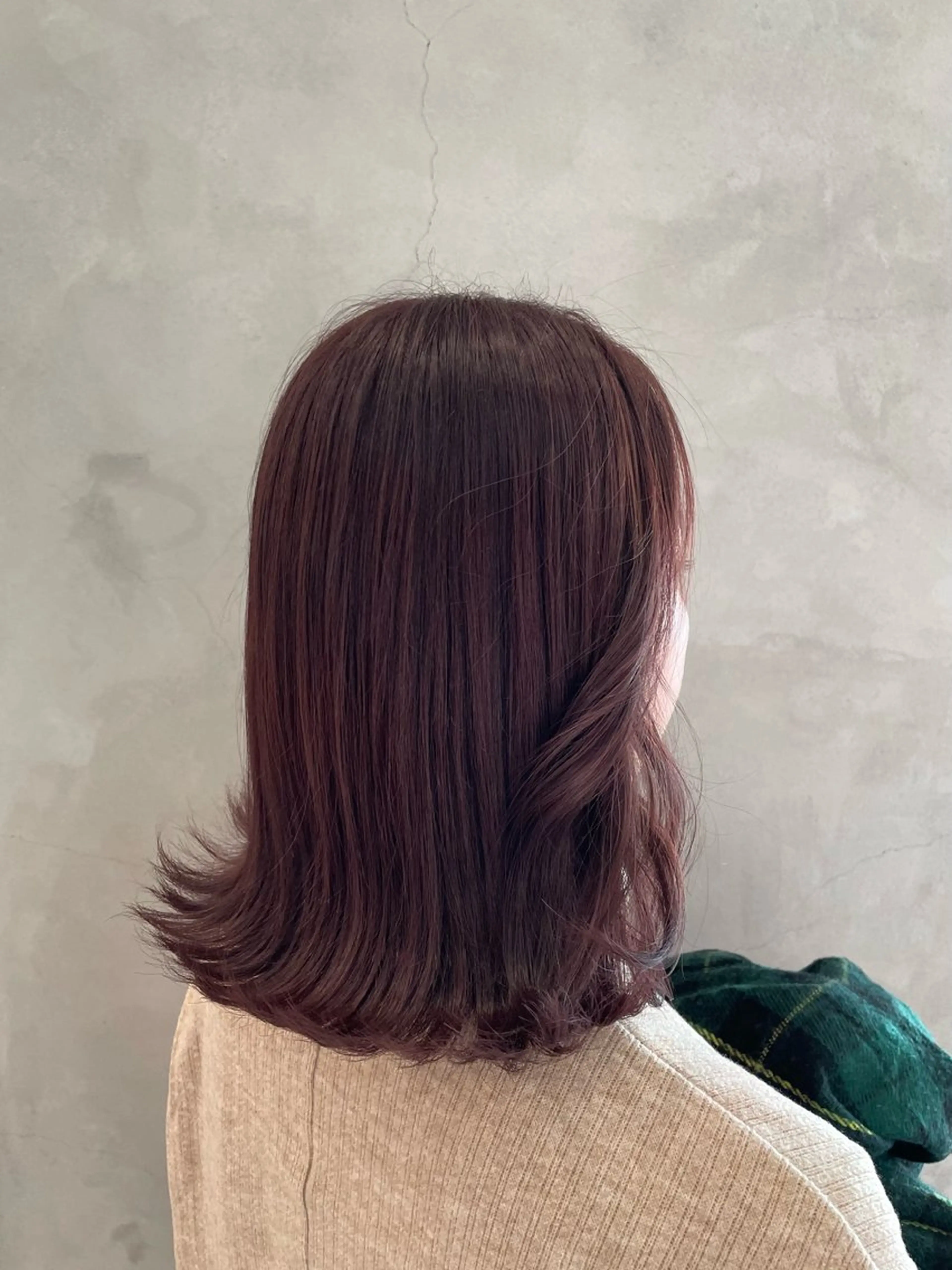 ミディアム カラー カシス ピンクカラー ヘアカラー トリートメント amu_amu.所属・井上 嘉名のヘアスタイル