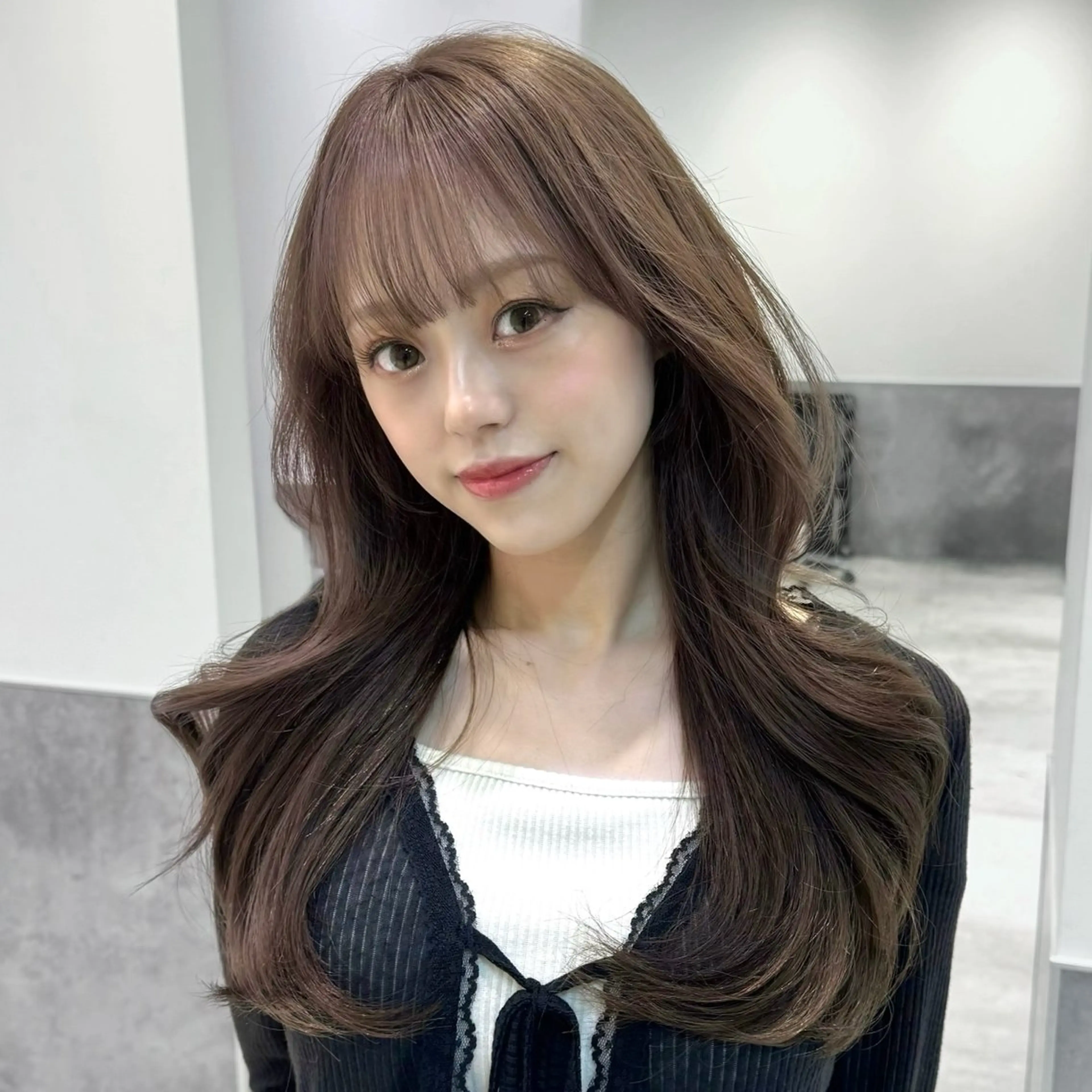 ロング カラー ベージュカラー ブリーチ ダブルカラー くびれヘア 韓国風ヘア カット ヘアカラー トリートメント GO TODAY 原宿Verno店所属・韓国系支持率No.1 レイヤー特化/きょうのヘアスタイル