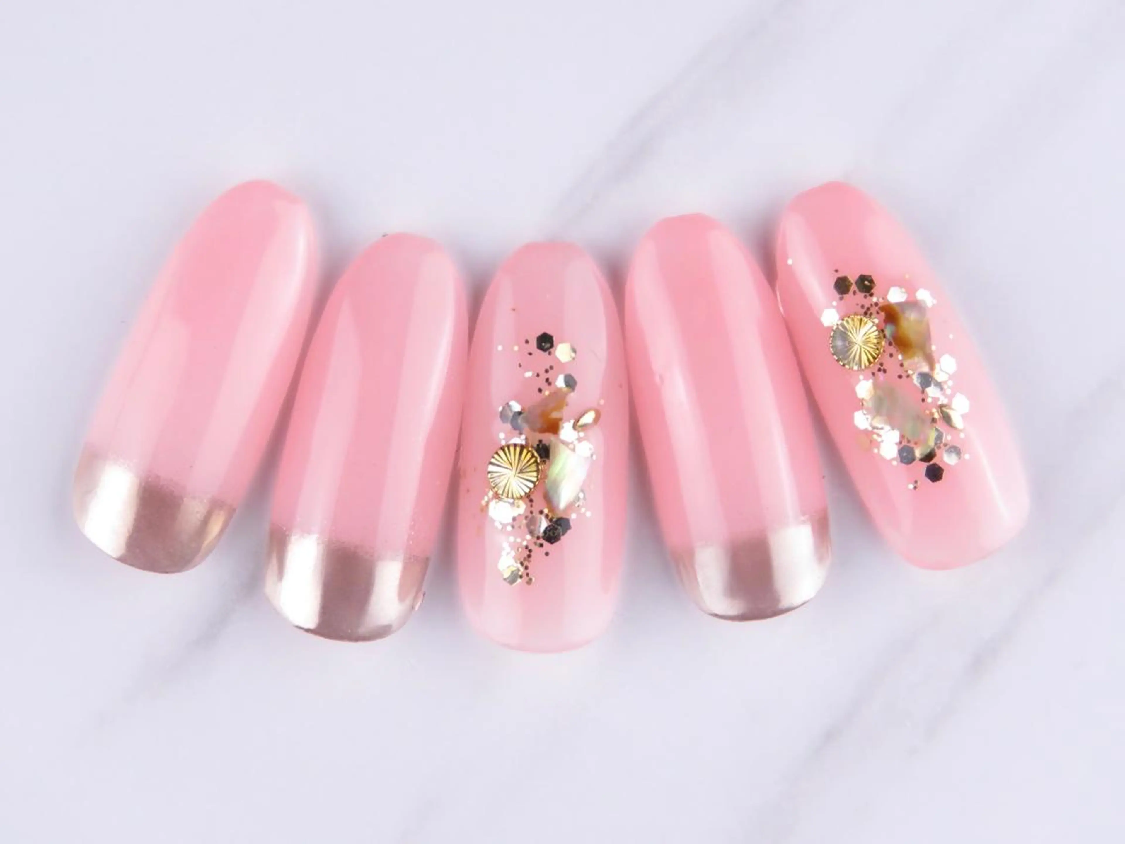 ネイル ネイリスト シンのネイルデザイン