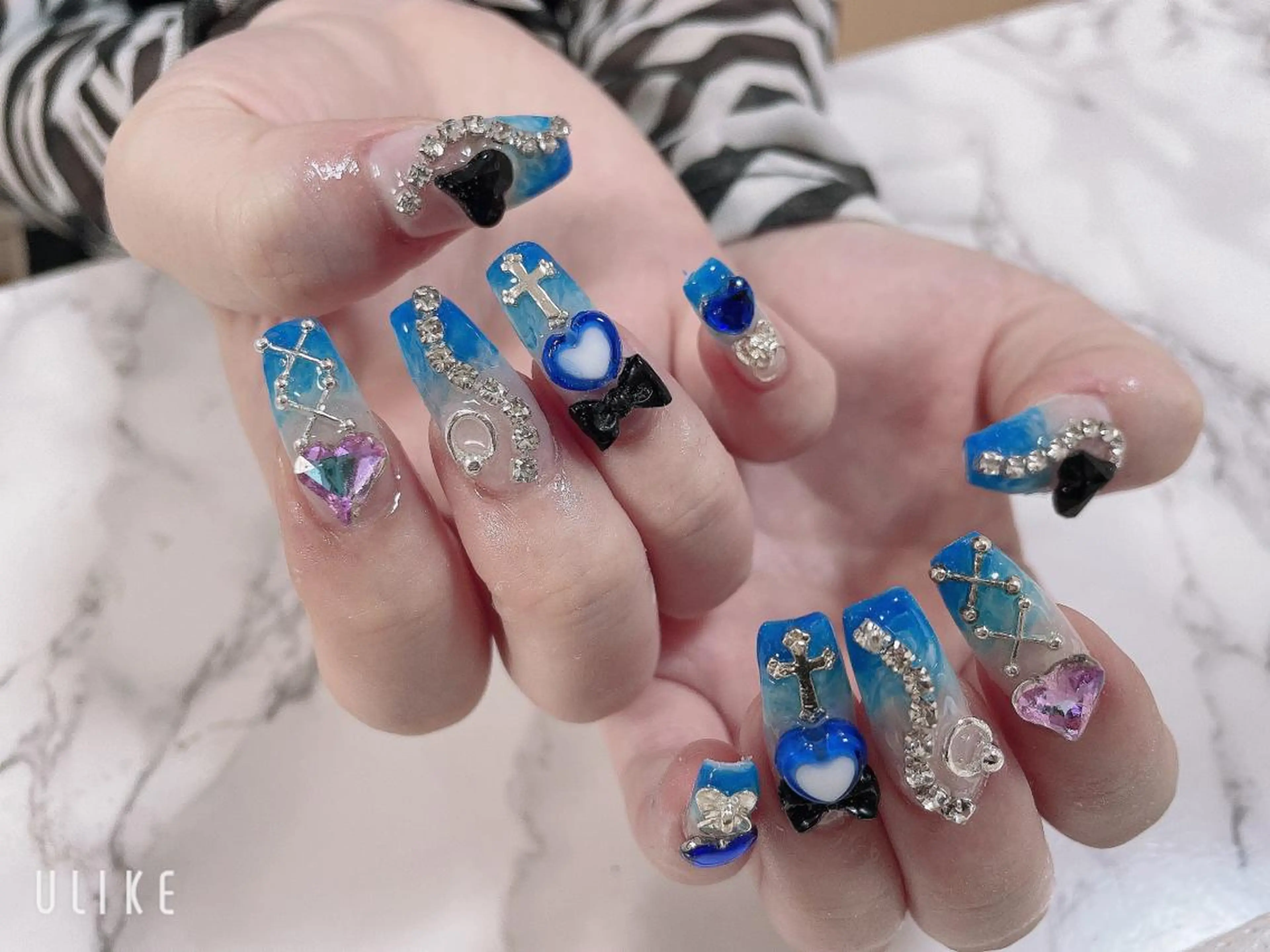 ネイル 高草木 桃香のネイルデザイン