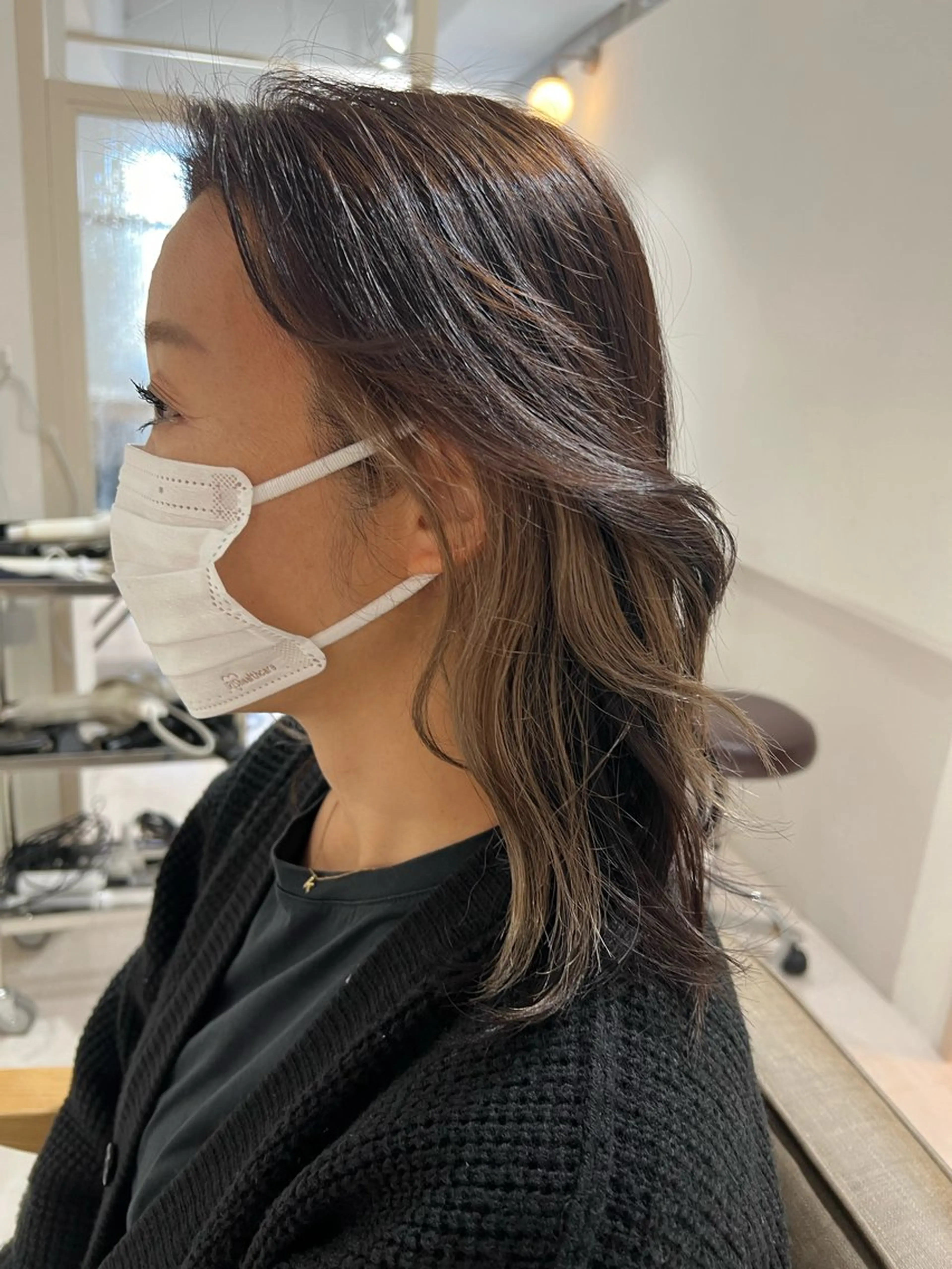 カラー ベージュカラー イヤリングカラー ミルクティーベージュ 瀬戸 杏珠のヘアスタイル