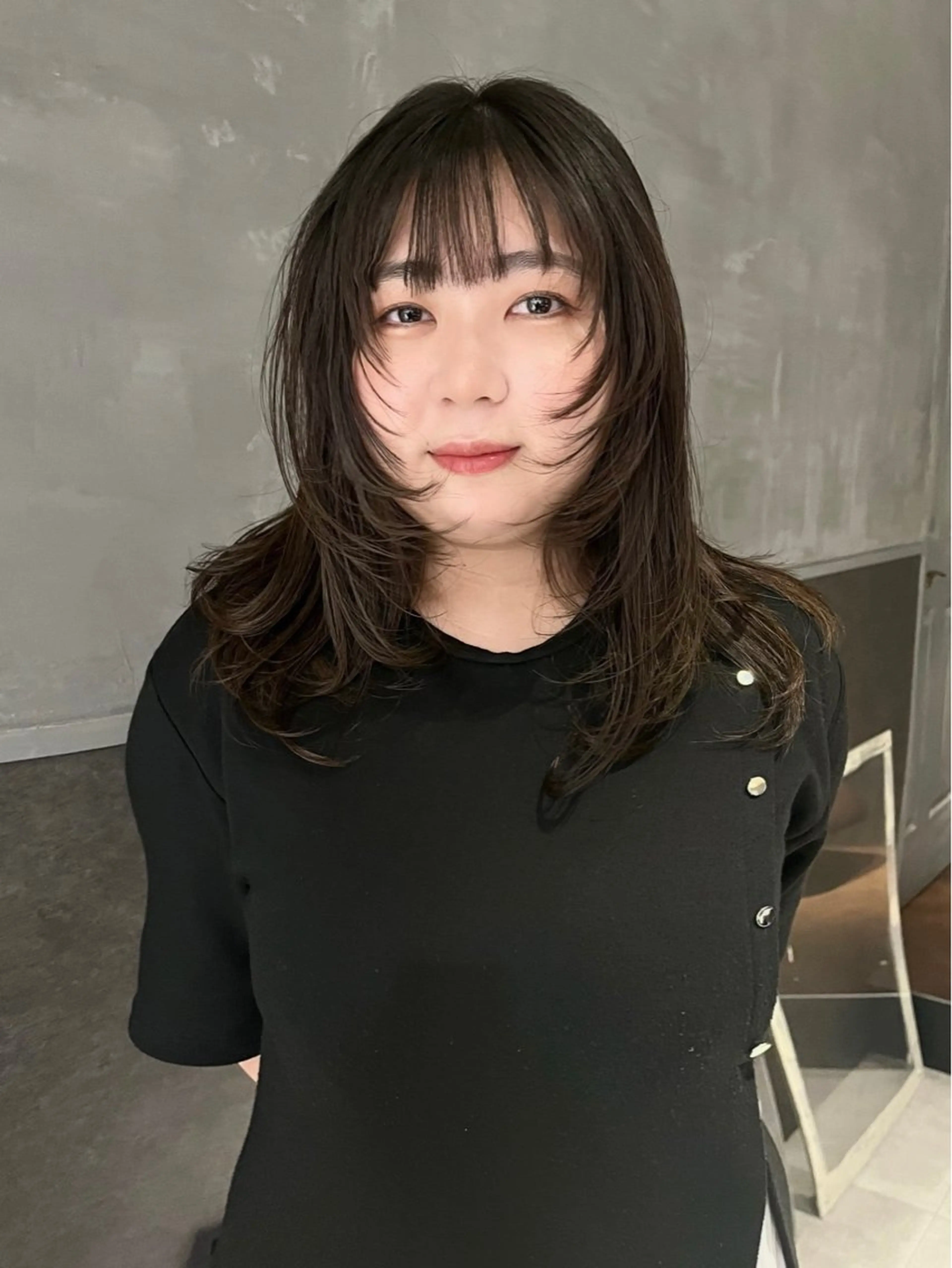 セミロング 田中 里奈のヘアスタイル