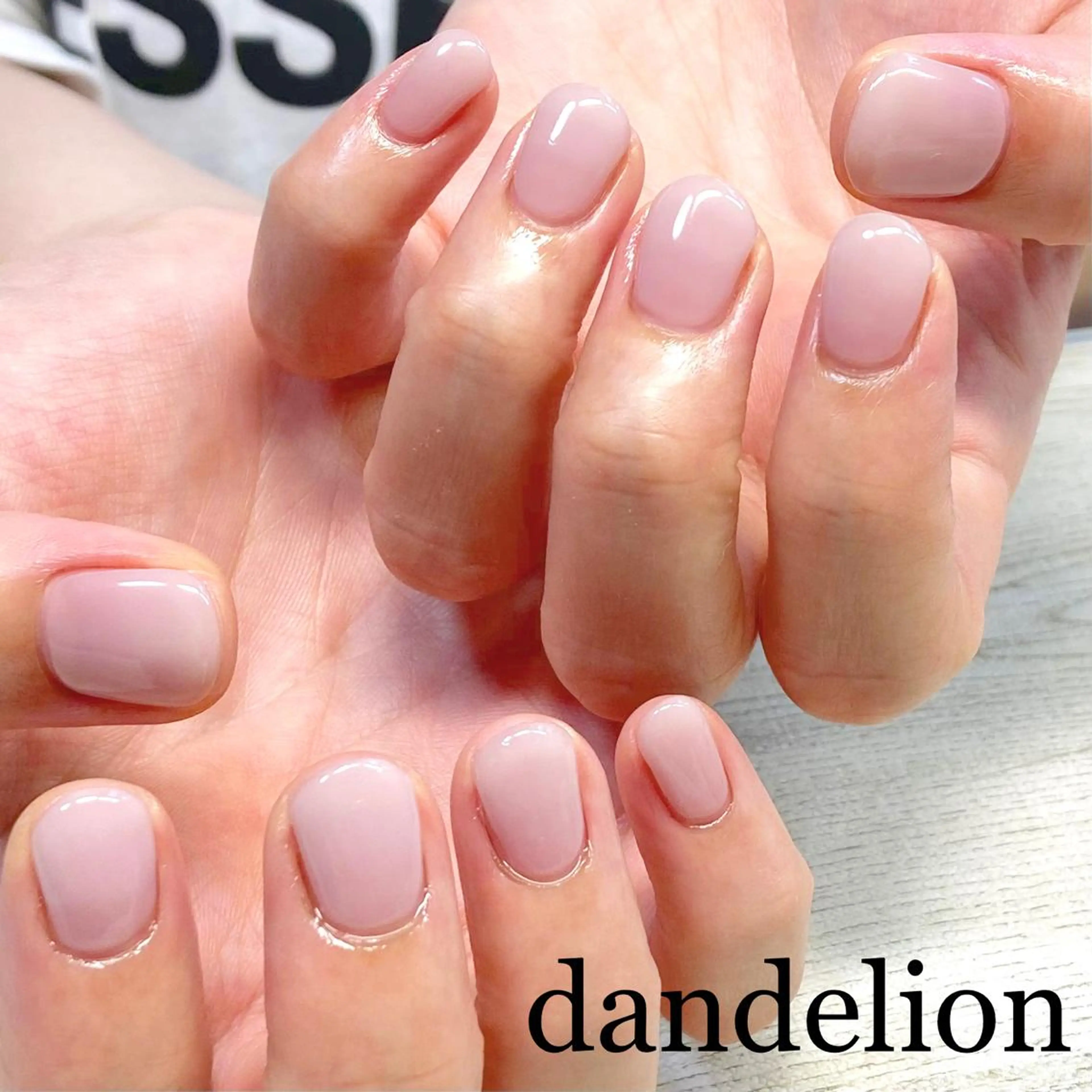 ネイル ハンドネイル ハンドケア dandelion ダンデライオンのネイルデザイン