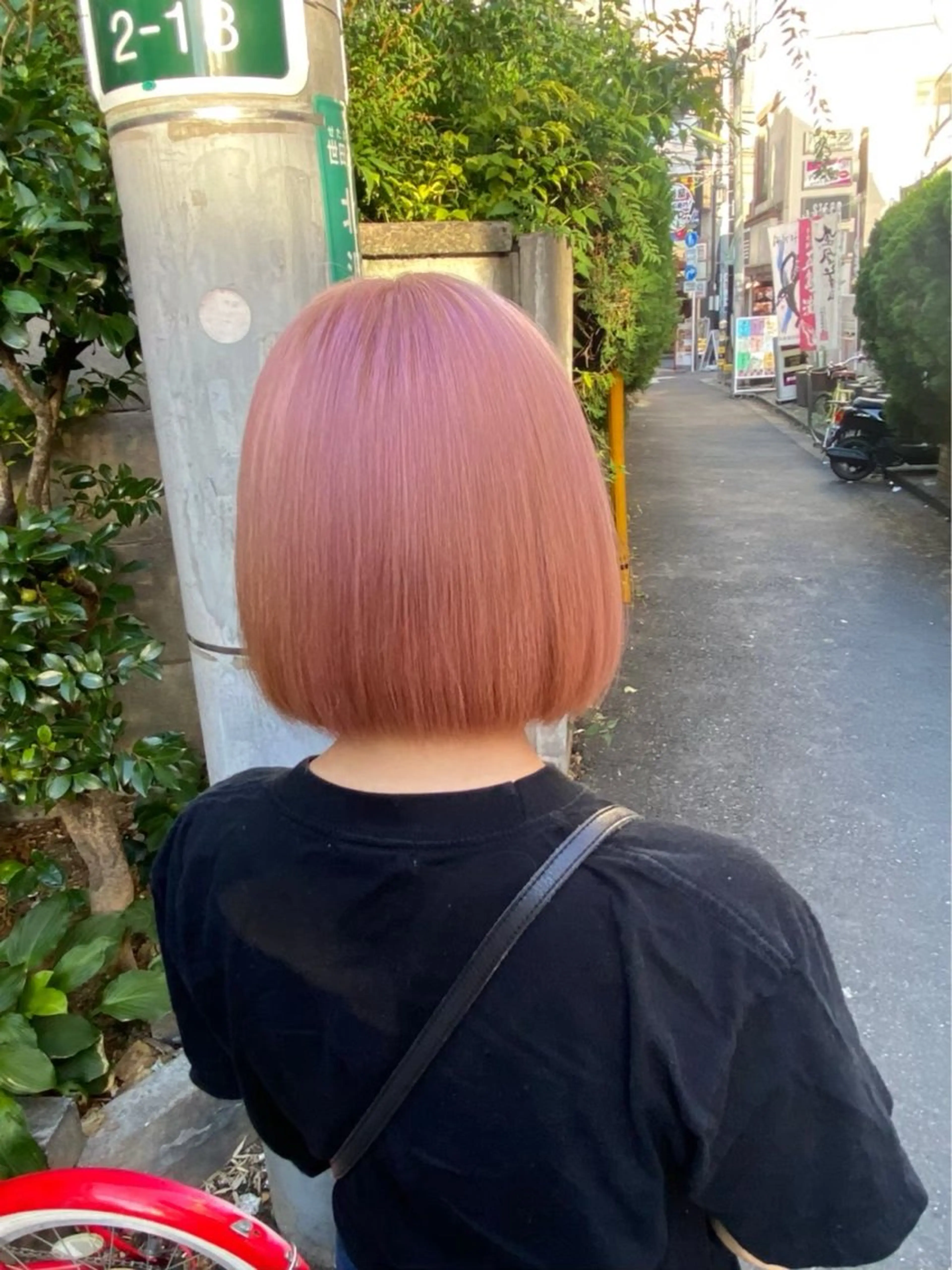 ミディアム 高柳 麻美のヘアスタイル