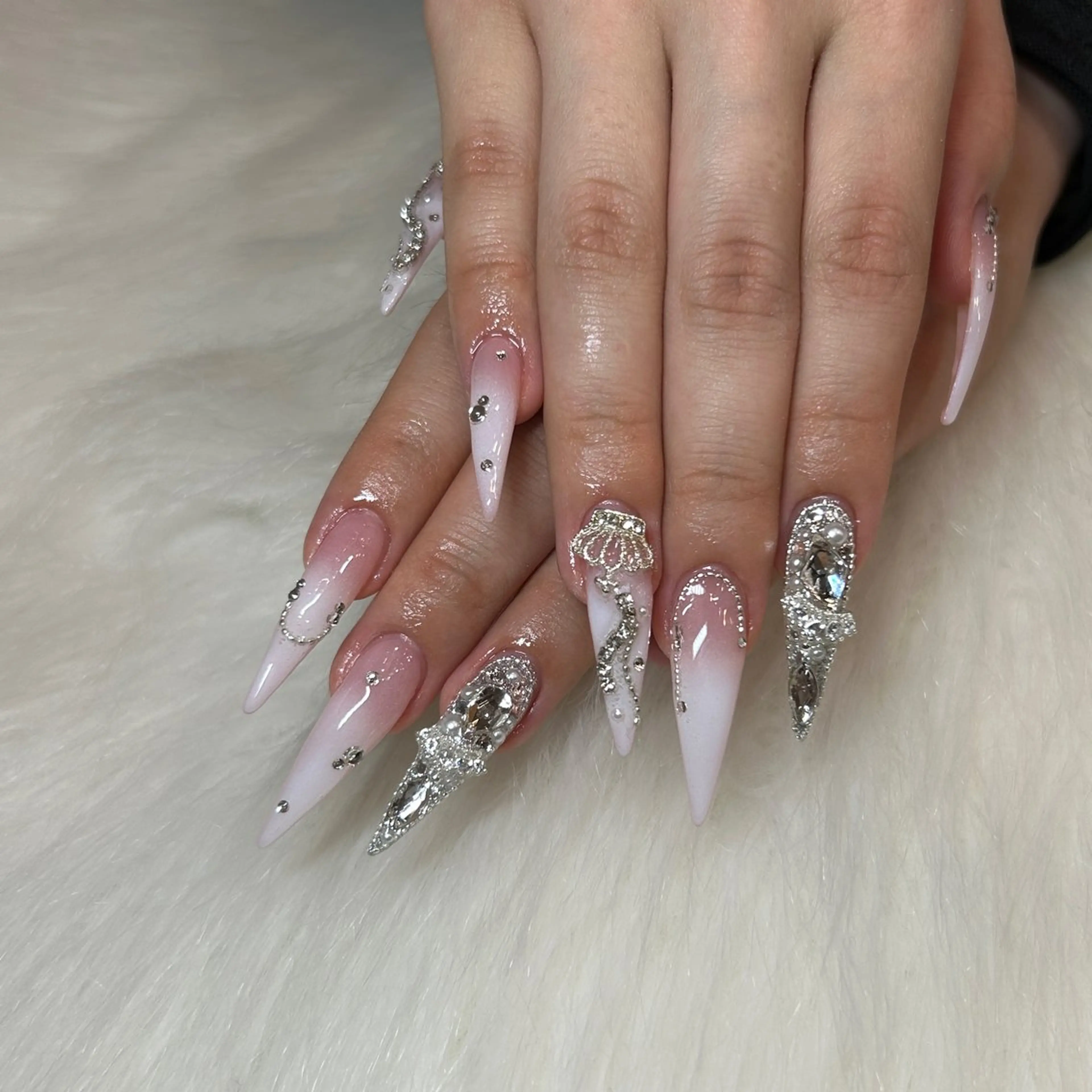 ネイル 🐠🪸 Karen🫧のネイルデザイン