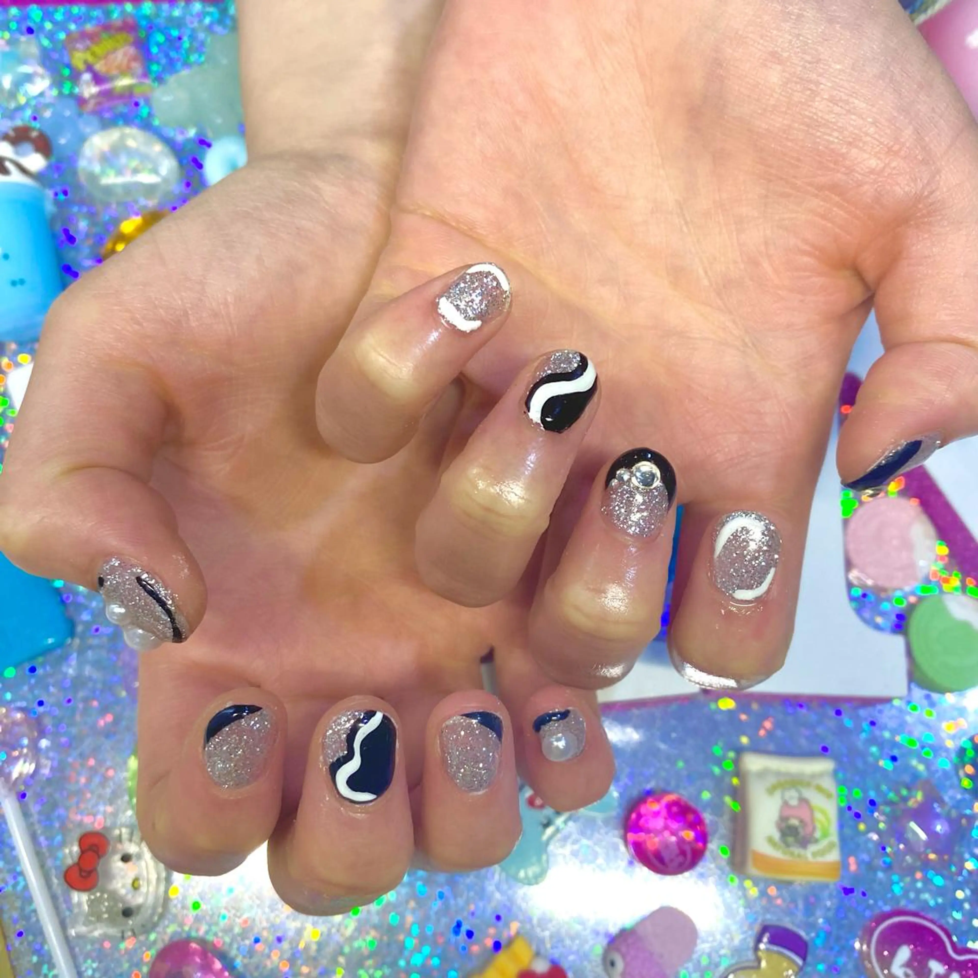 ネイル アートネイル クリアネイル ジェルネイル ニュアンスネイル オフィスネイル 8appy YUKITIN.Bのネイルデザイン