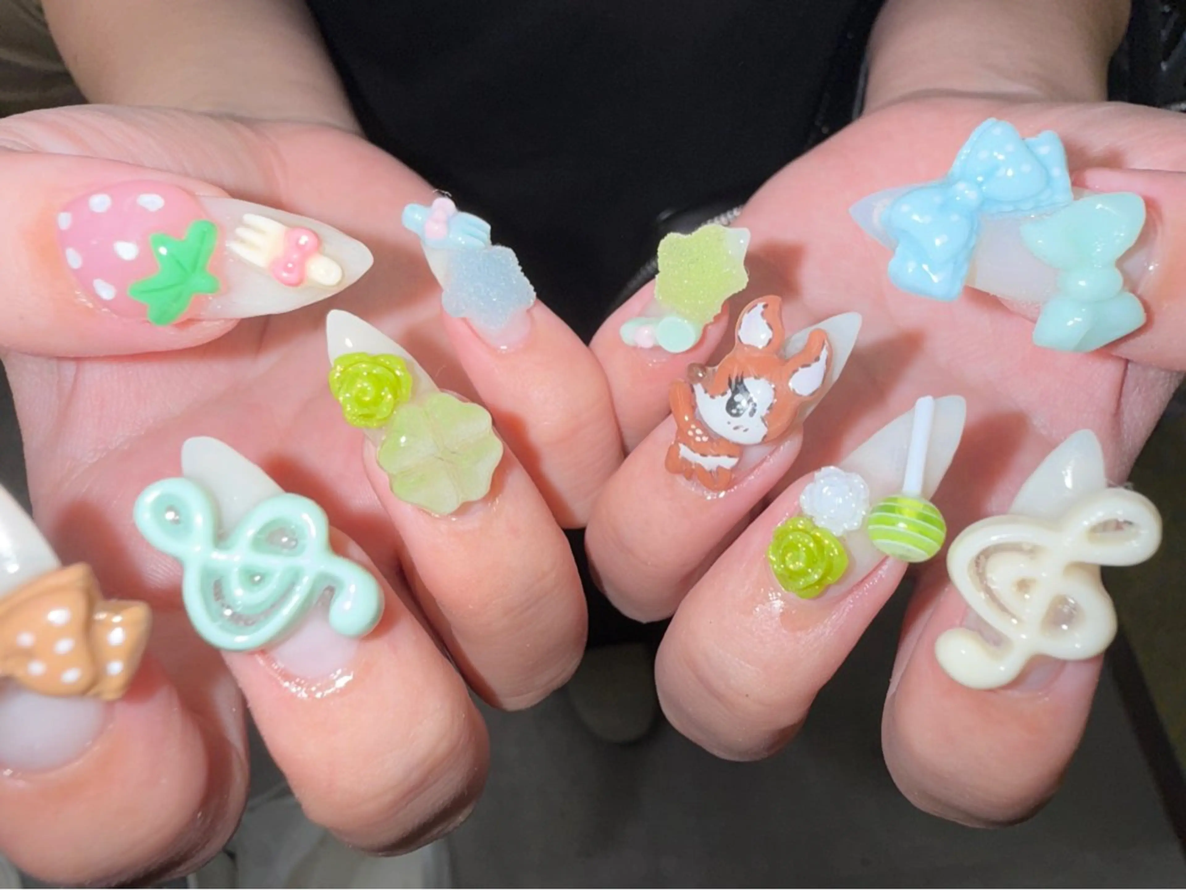 ネイル ハンドネイル niconail 千歳烏山店所属・niconail 🧣ayu 📍烏山のネイルデザイン