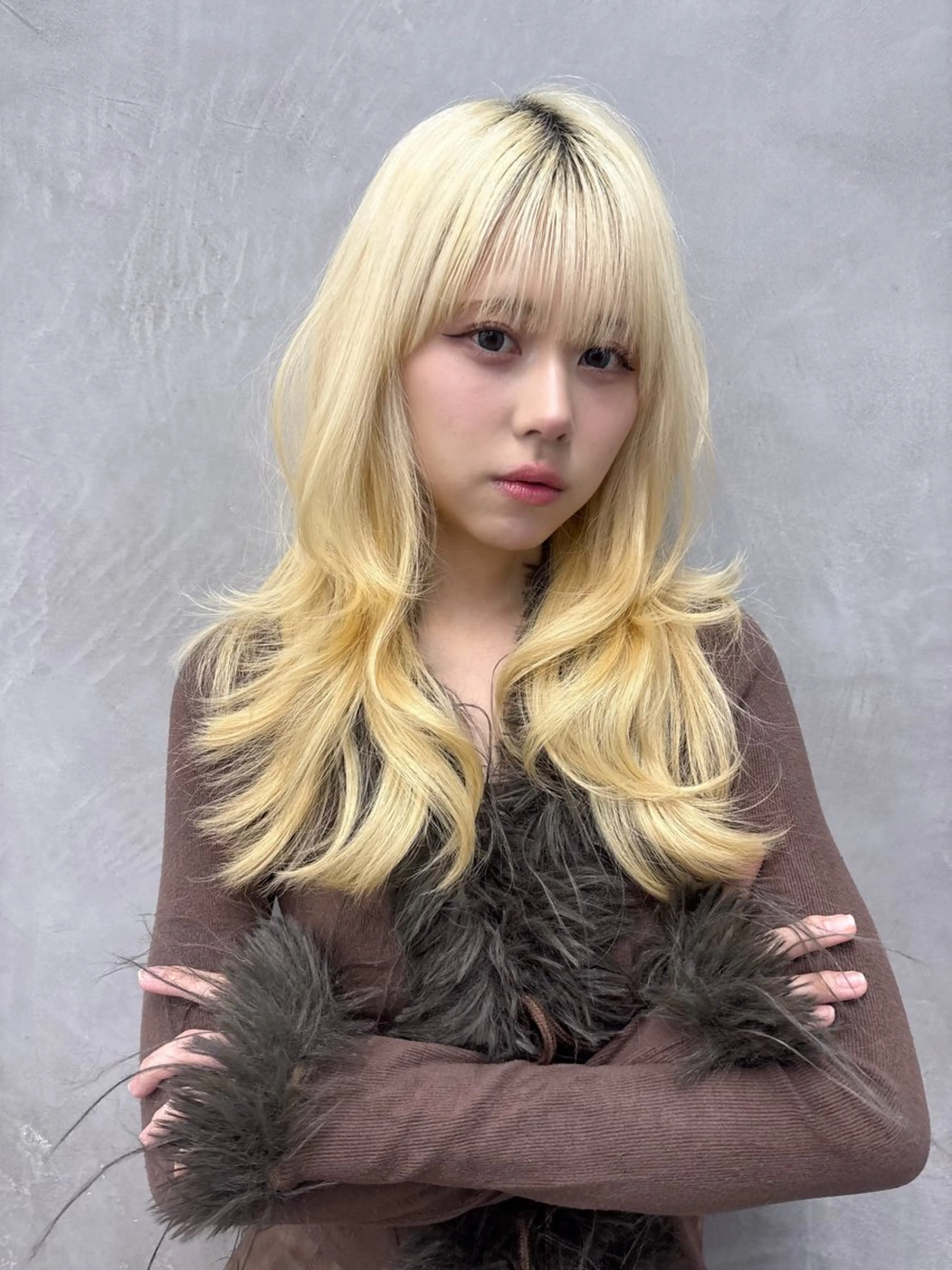 ミディアム カラー ブロンド ホワイトブロンド レイヤーカット ヘアカラー トリートメント 大人韓国ヘア 渋谷/Satsukiのヘアスタイル