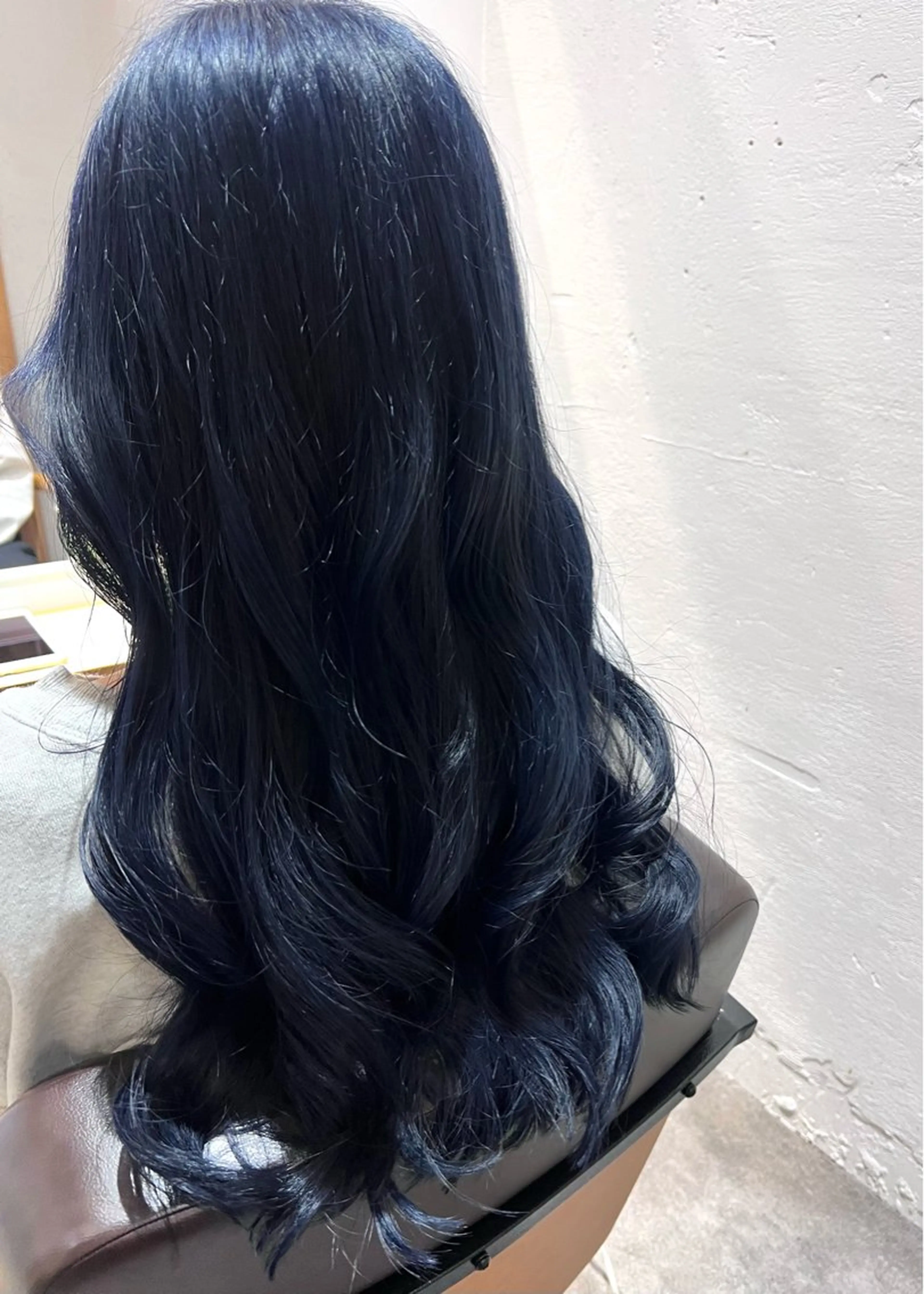 ロング カラー ブリーチ ブルーカラー ネイビーカラー カット ヘアカラー トリートメント KANA🌿透明感/ レイヤーcut🌿のヘアスタイル