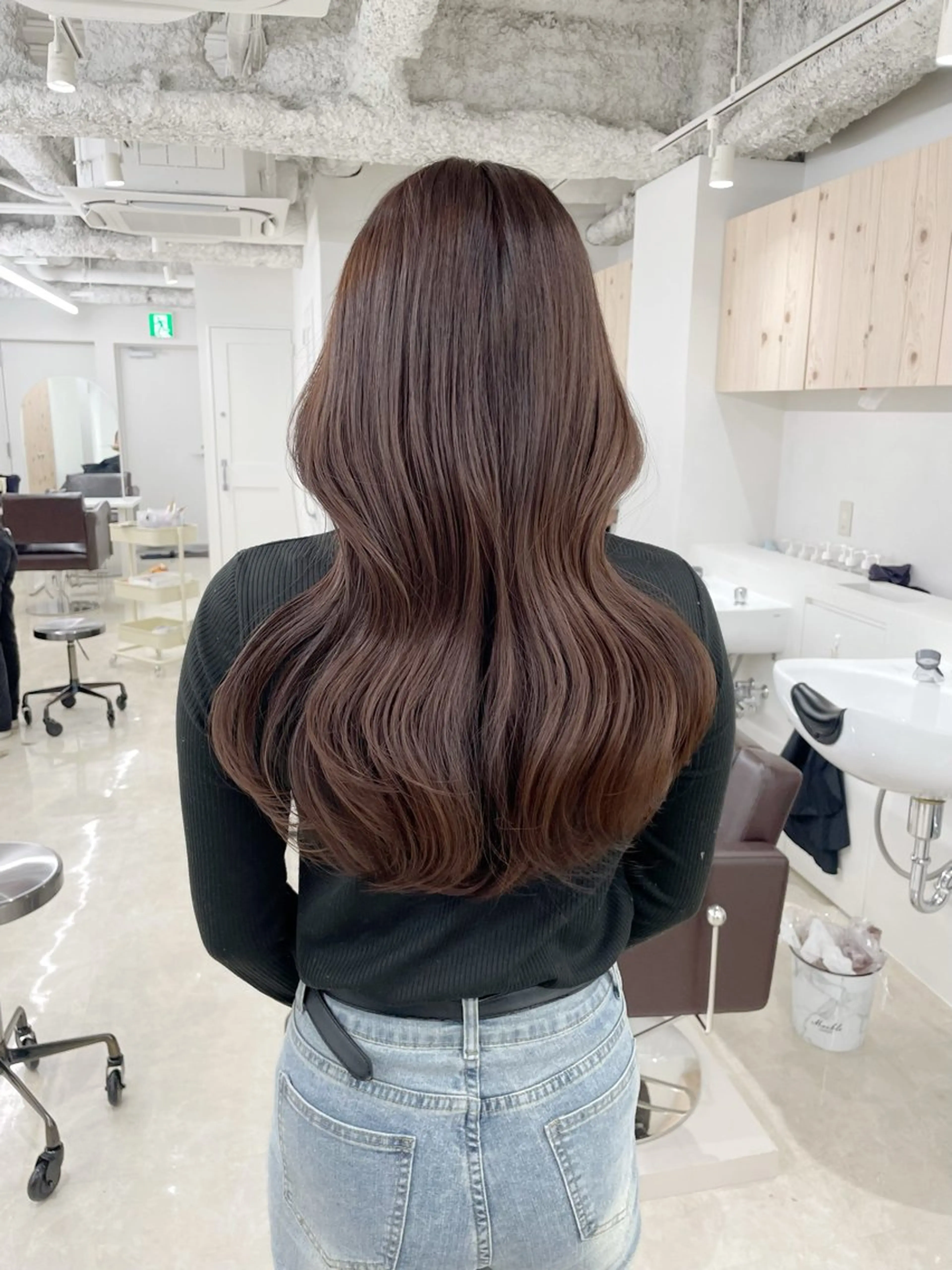 ロング カラー カット ヘアカラー トリートメント ヘアセット 新宿/韓国ヘア/ 髪質改善ストレートのヘアスタイル