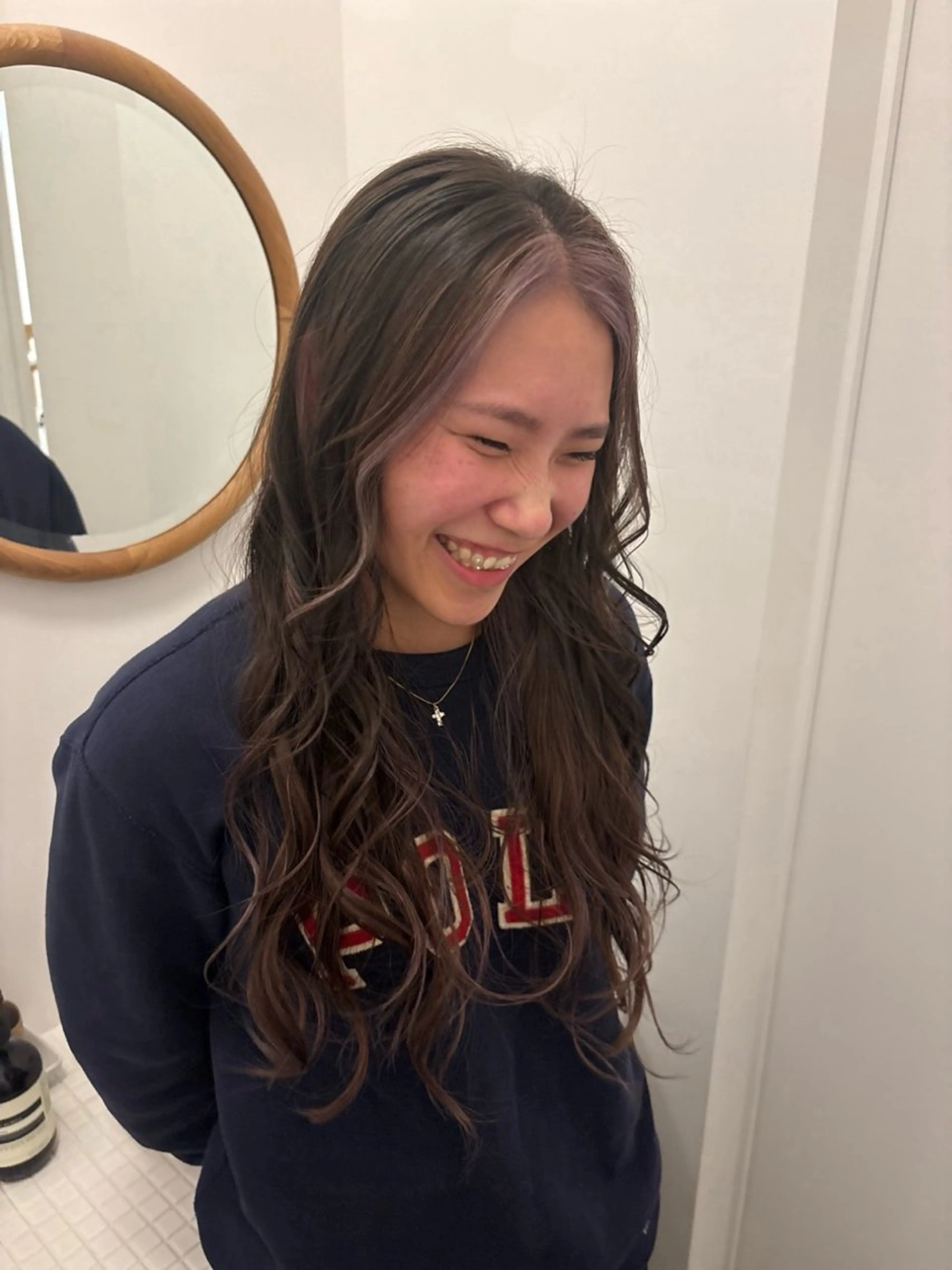 カラー ミストバング  フェイスフレーミング mikke所属・shiozaki izumiのヘアスタイル