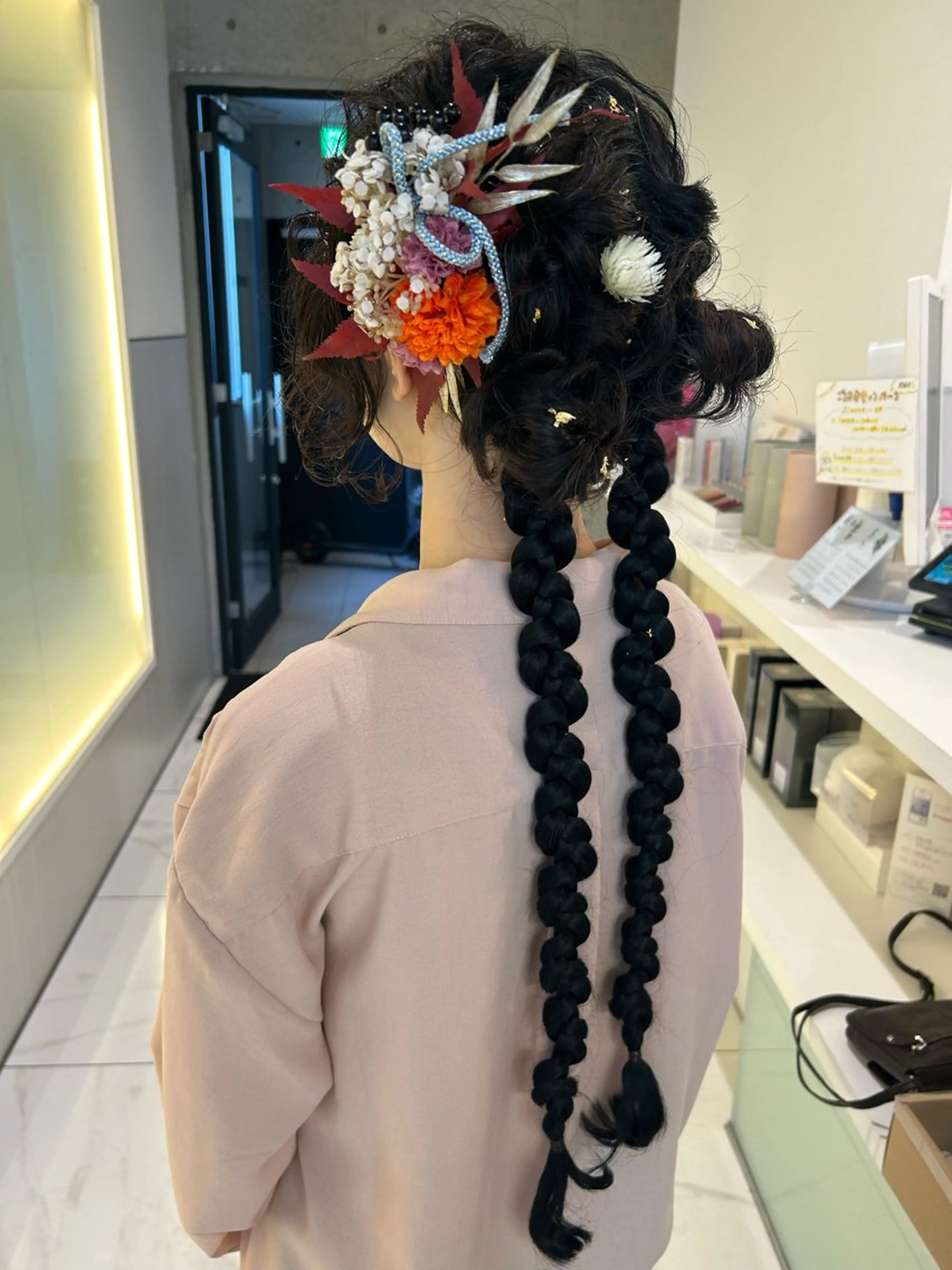 ロング ヘアアレンジ にった みずきのヘアスタイル