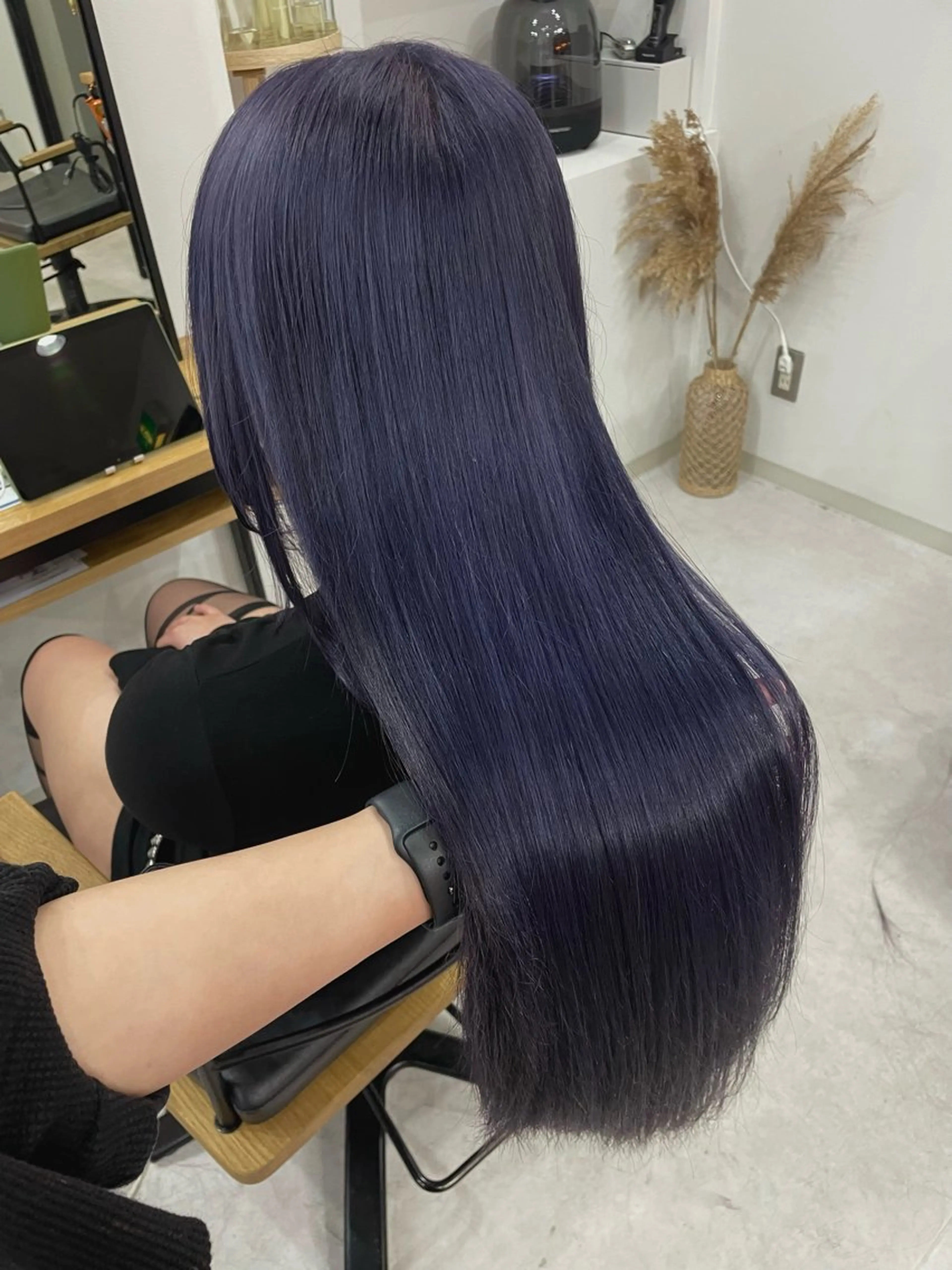 カラー ブリーチ ブルーカラー Mina/岡山/矯正 ブリーチ/レイヤーのヘアスタイル