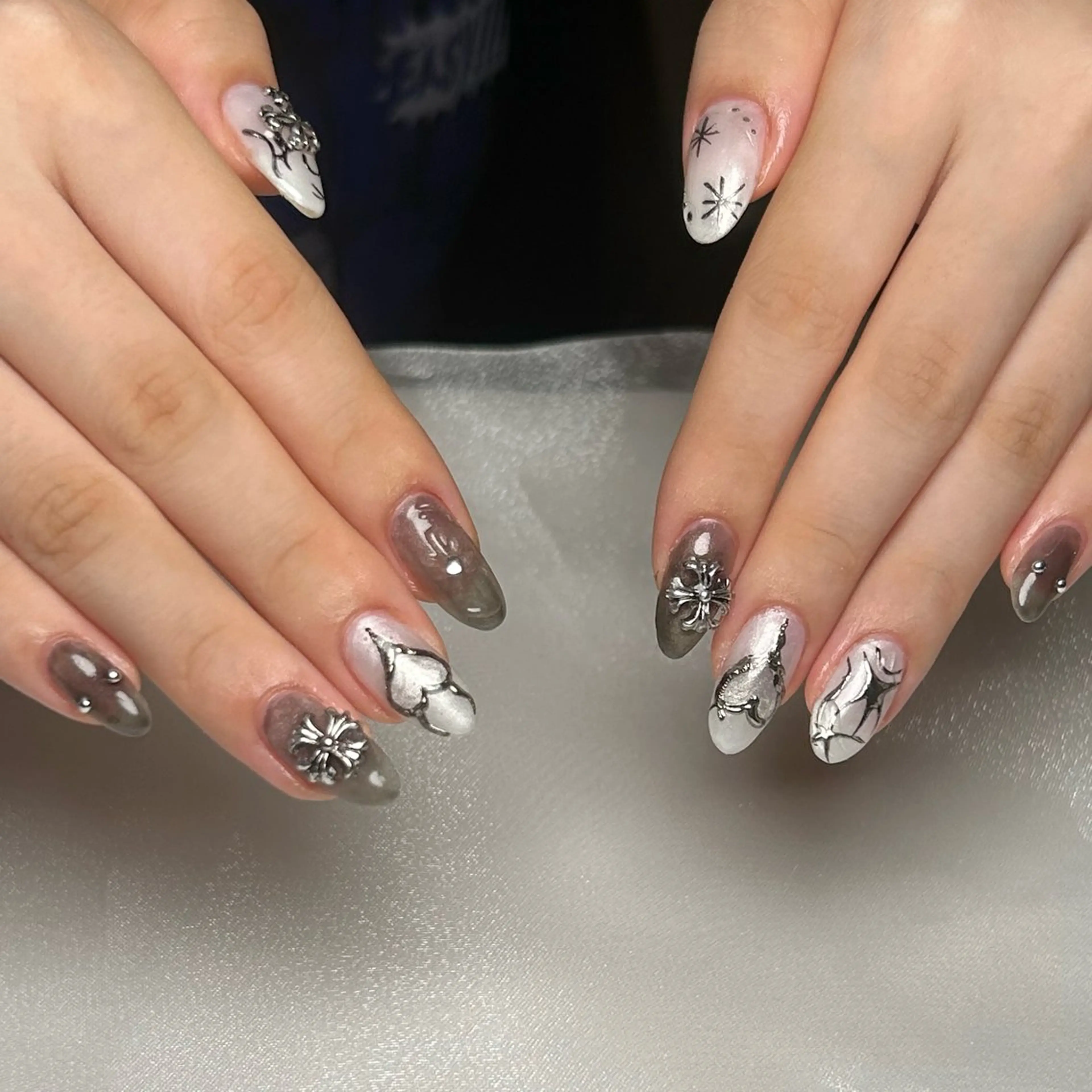 ネイル 持ち込み nico +所属・nico + 鷲野のネイルデザイン