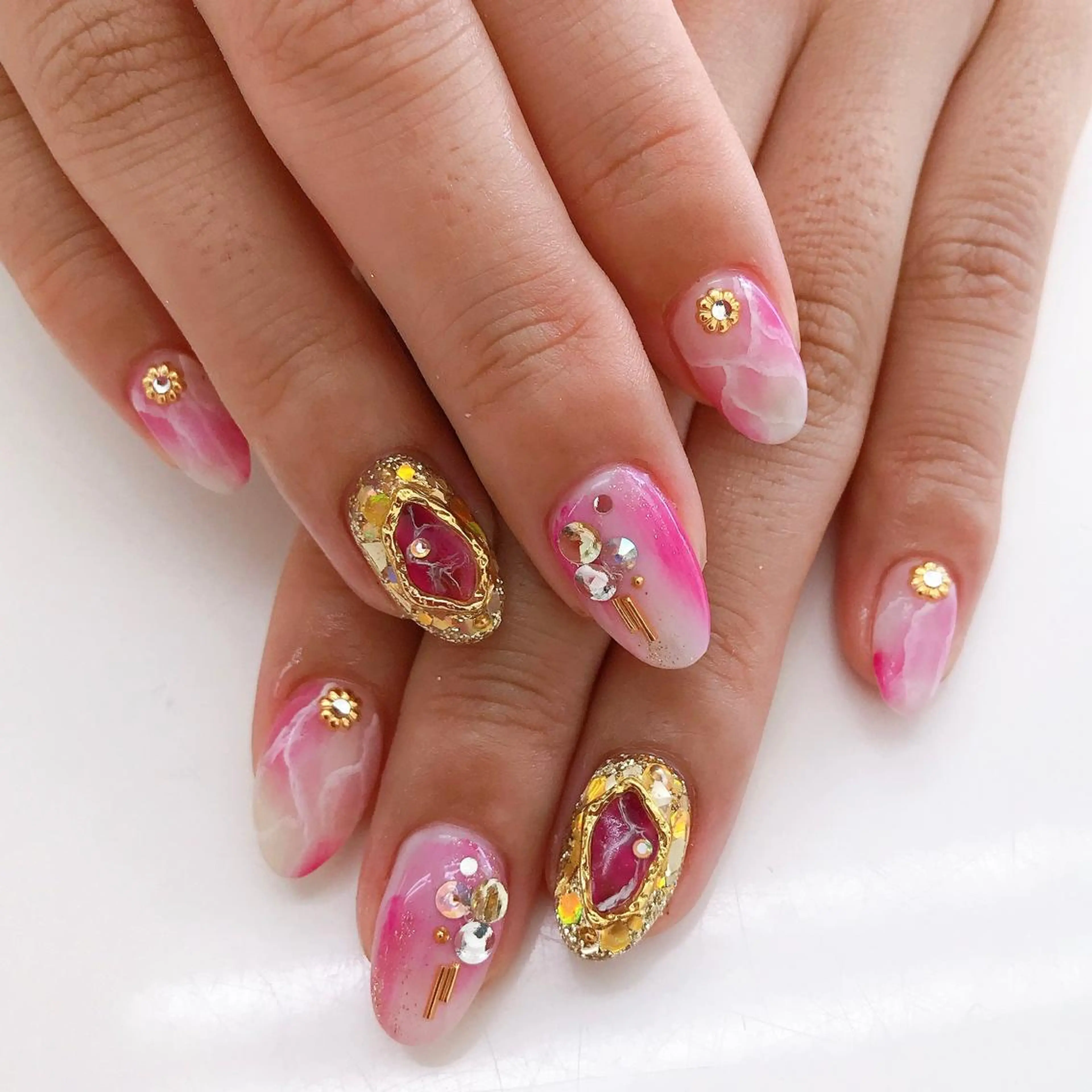 ネイル ハンドネイル Hisaka Mikiのネイルデザイン