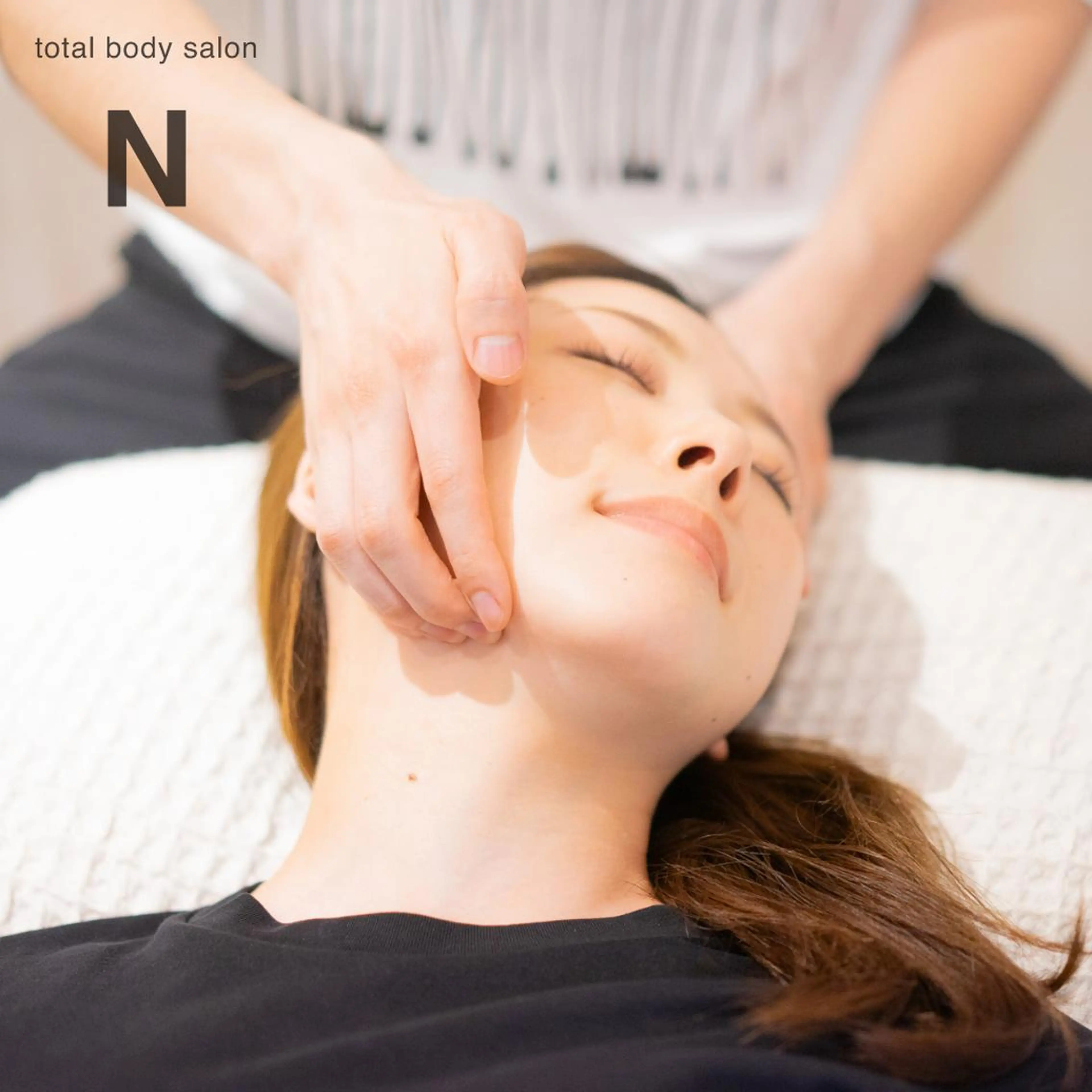 目黒/小顔/骨盤/ 美容鍼/美顔鍼/小林のエステ・リラクイメージ